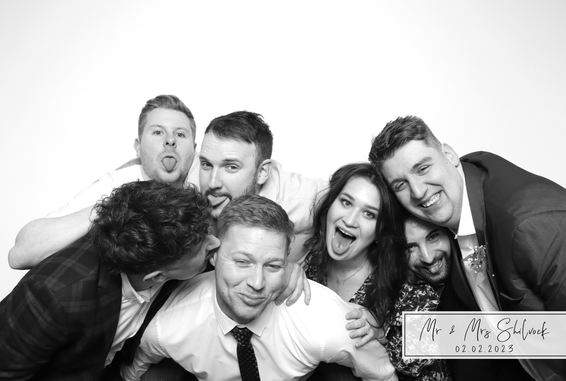 Victoria & Dan | View more photos from the event at images.mobile-photo-booth.com/u/MobilePhotoBoothUK/Victoria-Dan