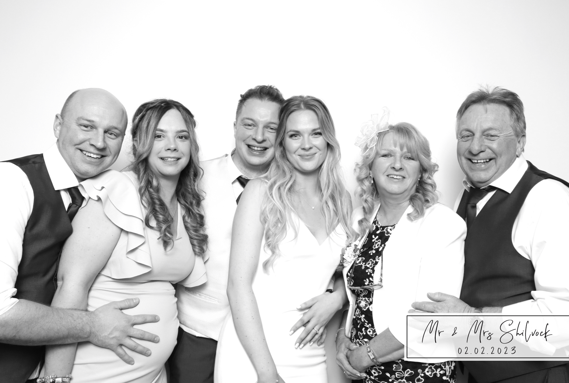 Victoria & Dan | View more photos from the event at images.mobile-photo-booth.com/u/MobilePhotoBoothUK/Victoria-Dan