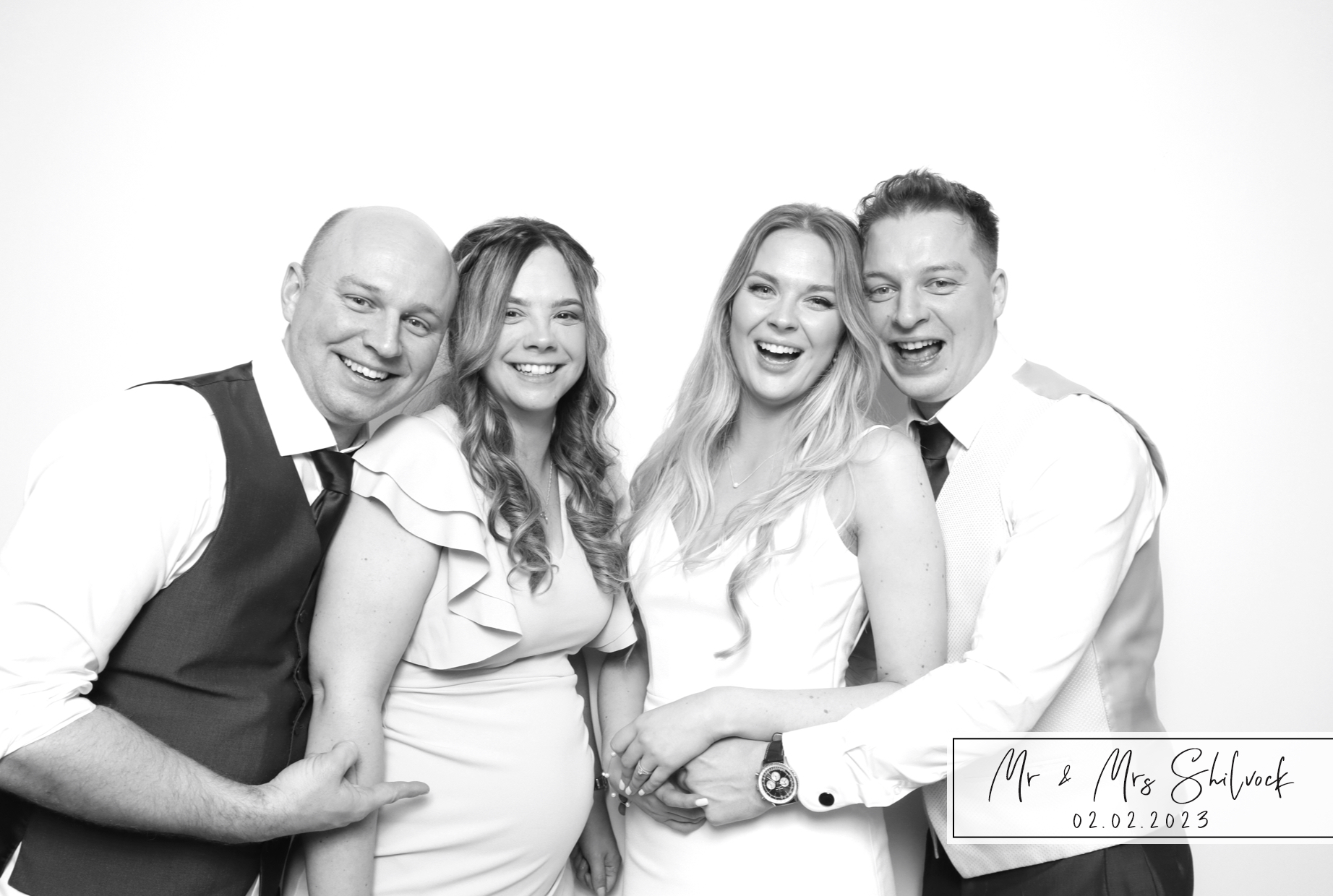 Victoria & Dan | View more photos from the event at images.mobile-photo-booth.com/u/MobilePhotoBoothUK/Victoria-Dan