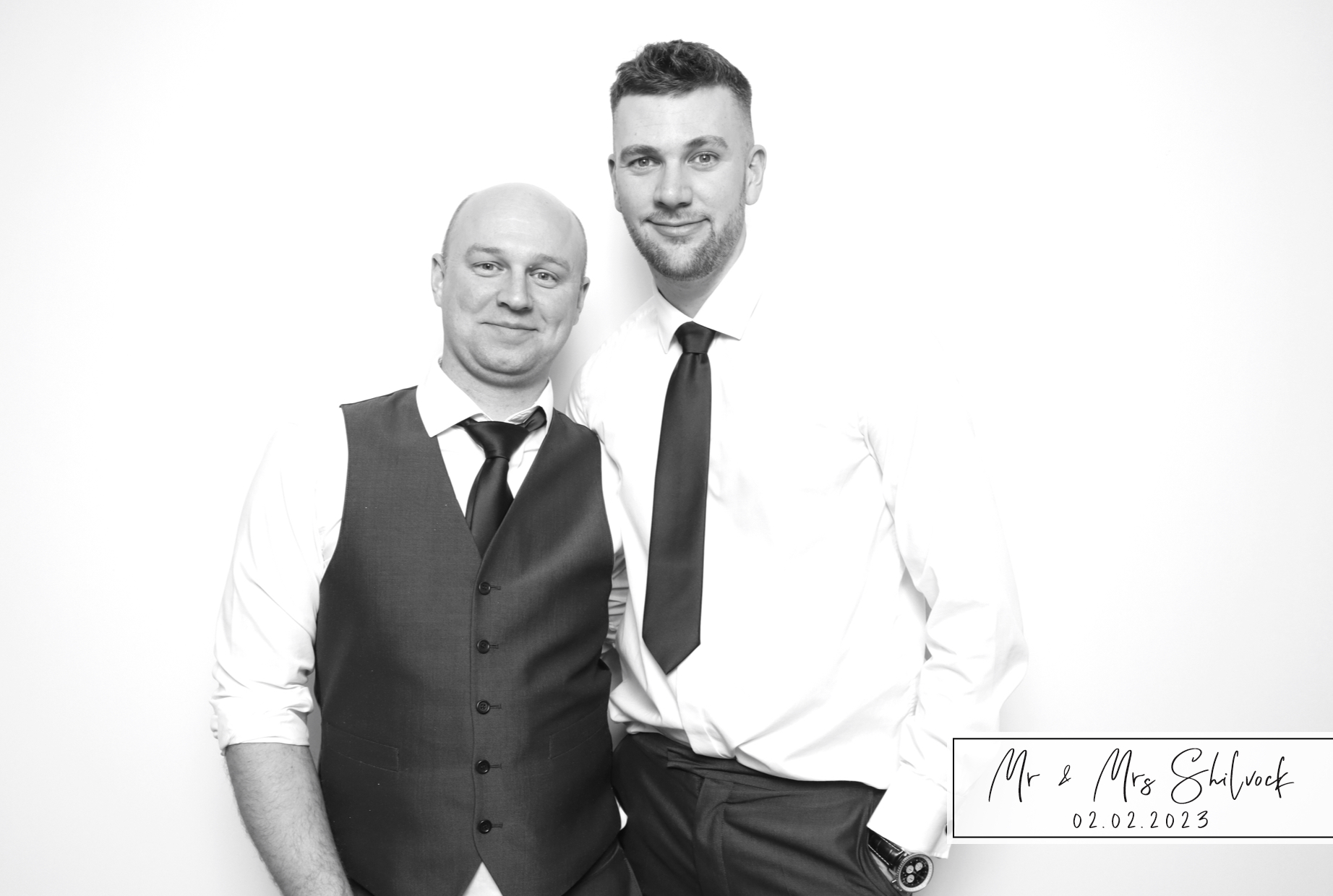 Victoria & Dan | View more photos from the event at images.mobile-photo-booth.com/u/MobilePhotoBoothUK/Victoria-Dan