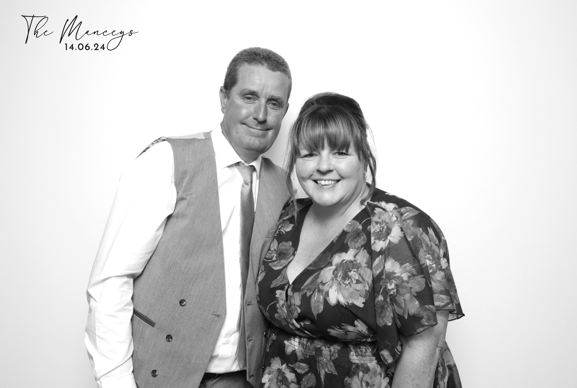 Adam & Alana | View more photos from the event at images.mobile-photo-booth.com/u/MobilePhotoBoothUK/Adam-Alana