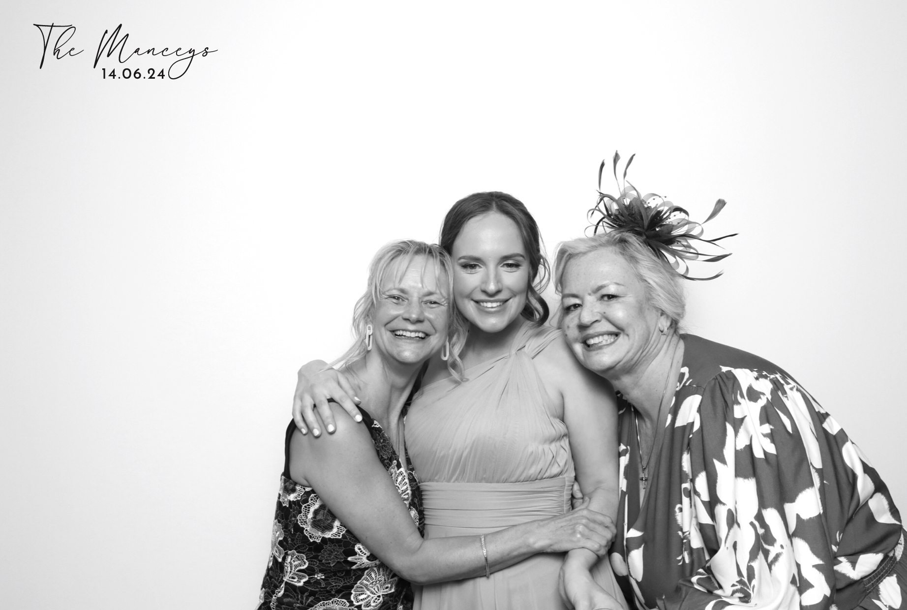 Adam & Alana | View more photos from the event at images.mobile-photo-booth.com/u/MobilePhotoBoothUK/Adam-Alana