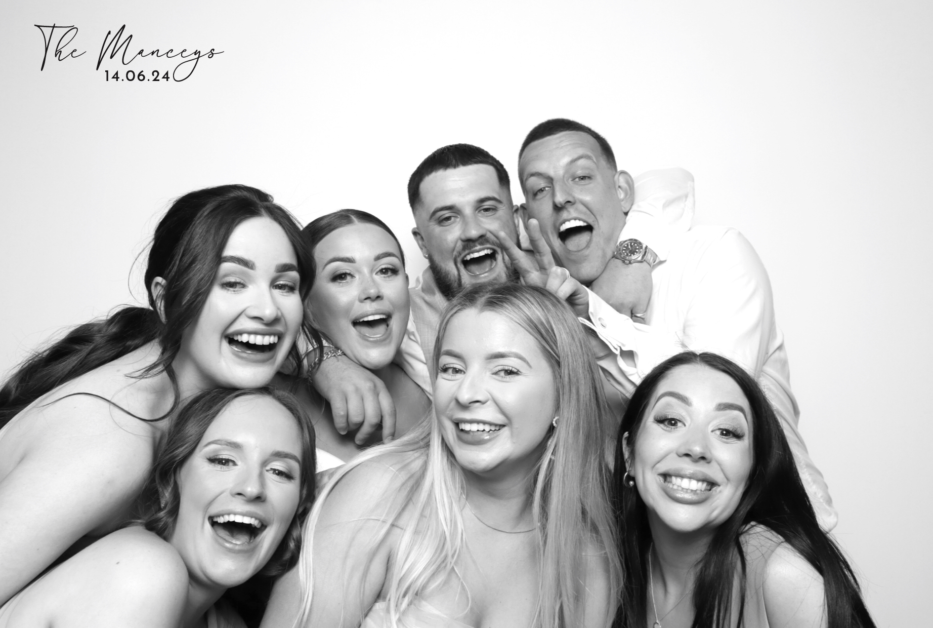 Adam & Alana | View more photos from the event at images.mobile-photo-booth.com/u/MobilePhotoBoothUK/Adam-Alana
