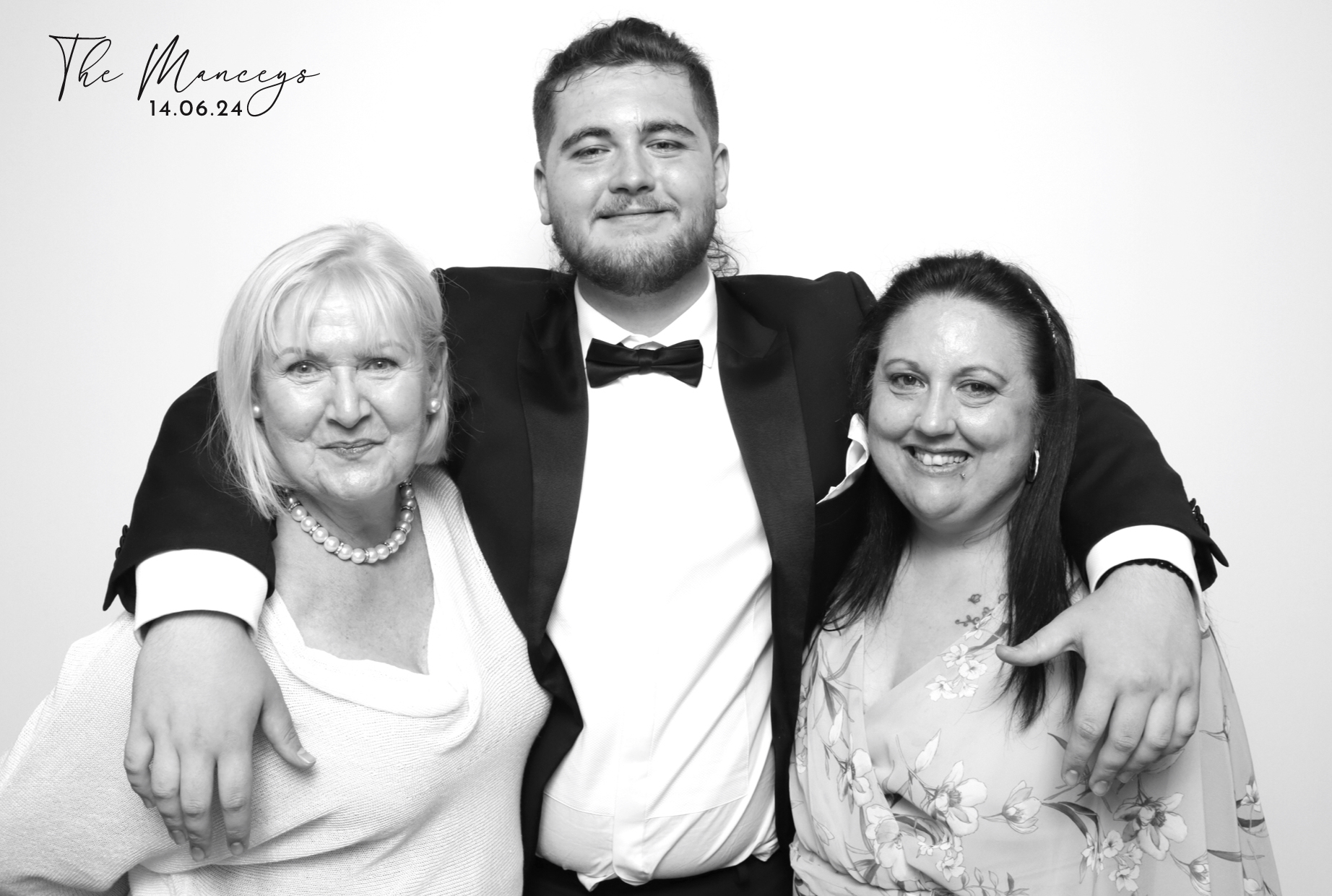 Adam & Alana | View more photos from the event at images.mobile-photo-booth.com/u/MobilePhotoBoothUK/Adam-Alana