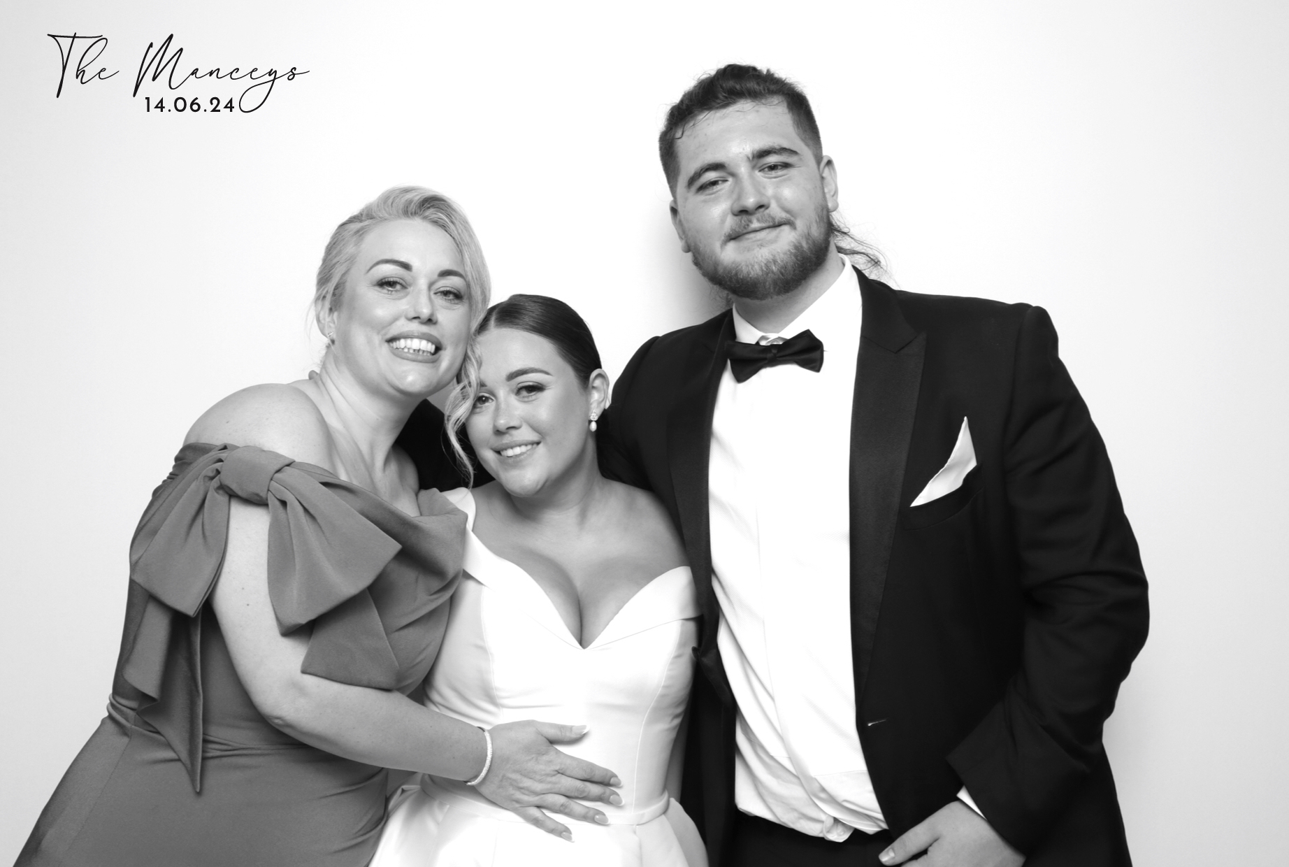 Adam & Alana | View more photos from the event at images.mobile-photo-booth.com/u/MobilePhotoBoothUK/Adam-Alana