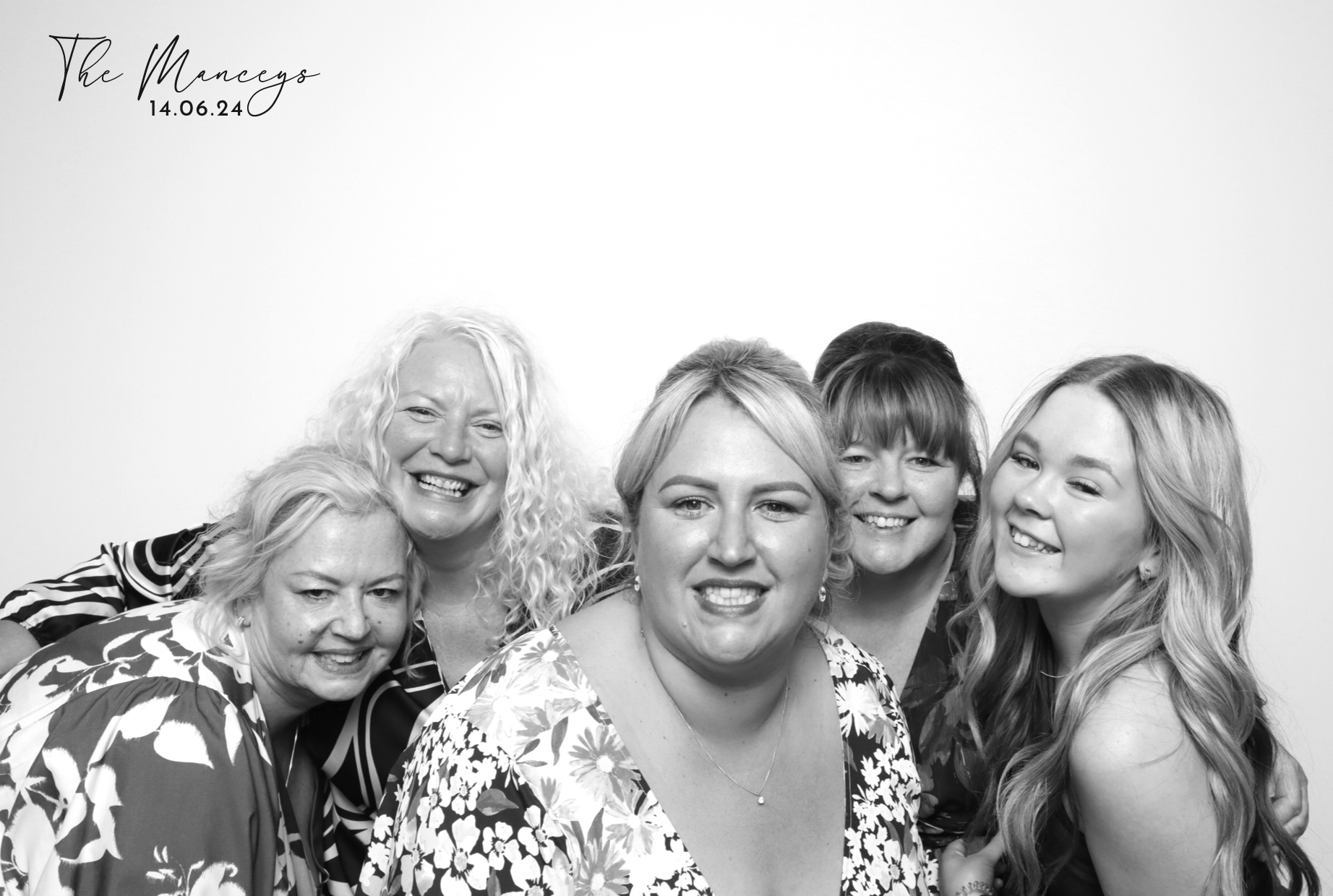 Adam & Alana | View more photos from the event at images.mobile-photo-booth.com/u/MobilePhotoBoothUK/Adam-Alana