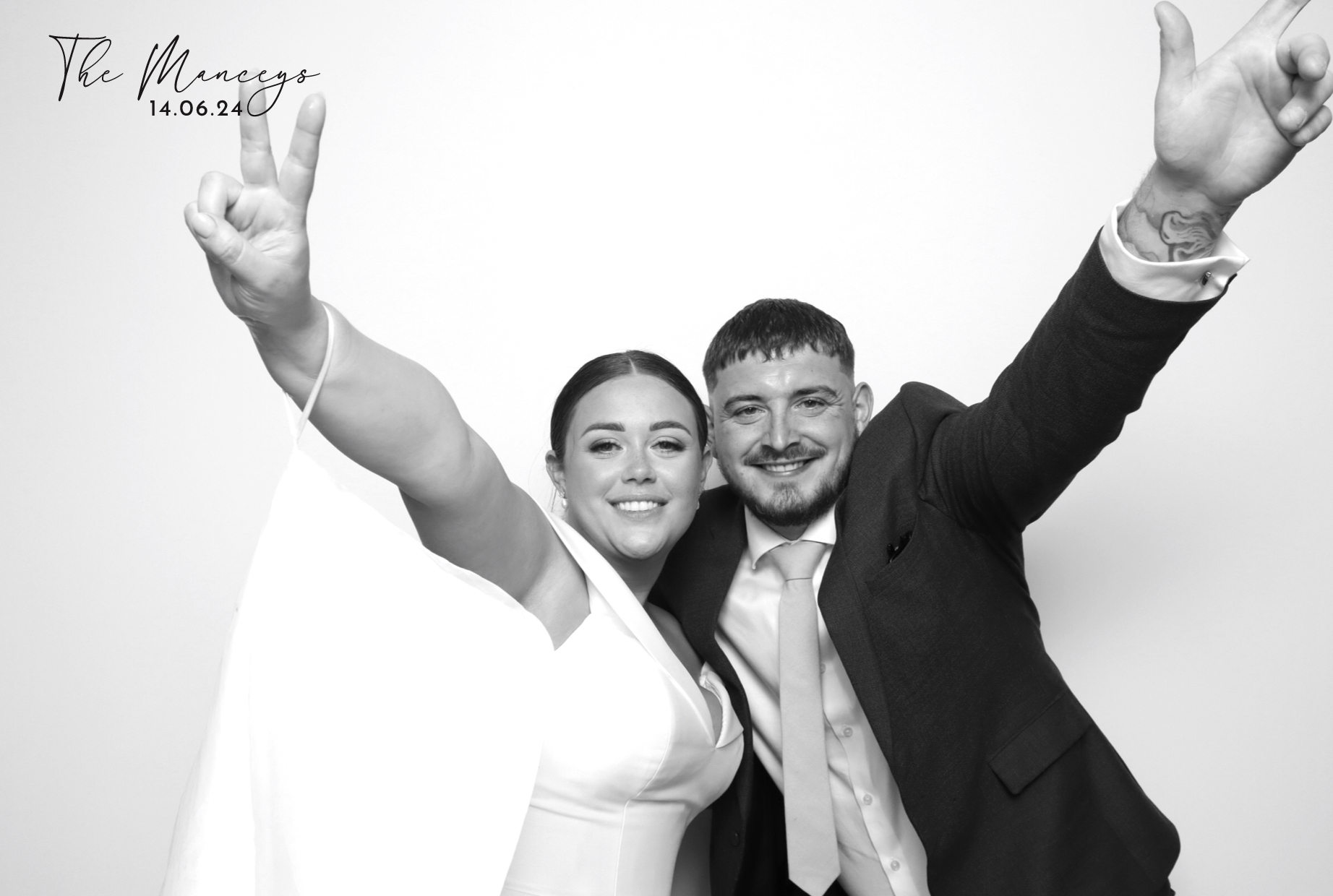 Adam & Alana | View more photos from the event at images.mobile-photo-booth.com/u/MobilePhotoBoothUK/Adam-Alana