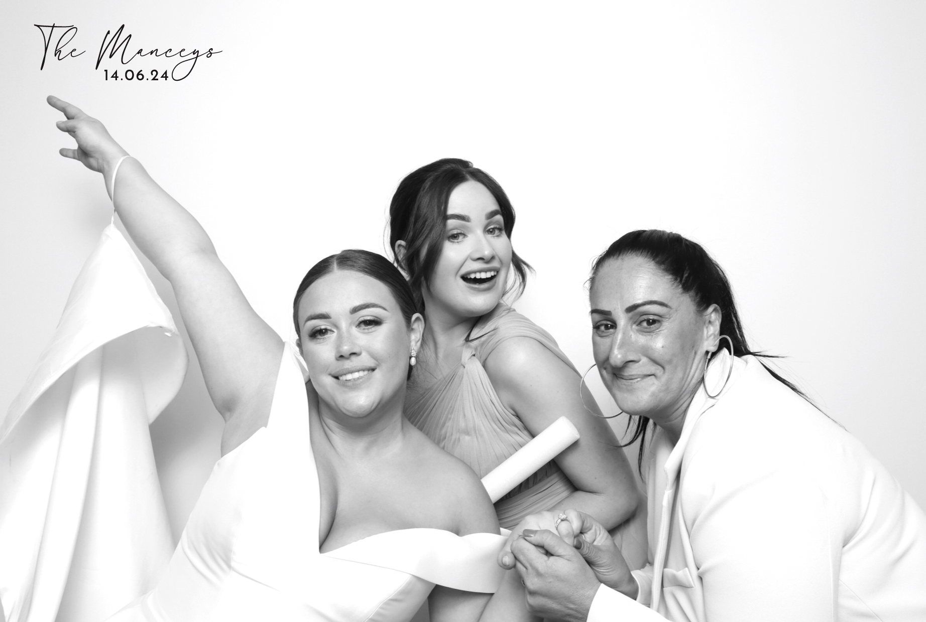 Adam & Alana | View more photos from the event at images.mobile-photo-booth.com/u/MobilePhotoBoothUK/Adam-Alana