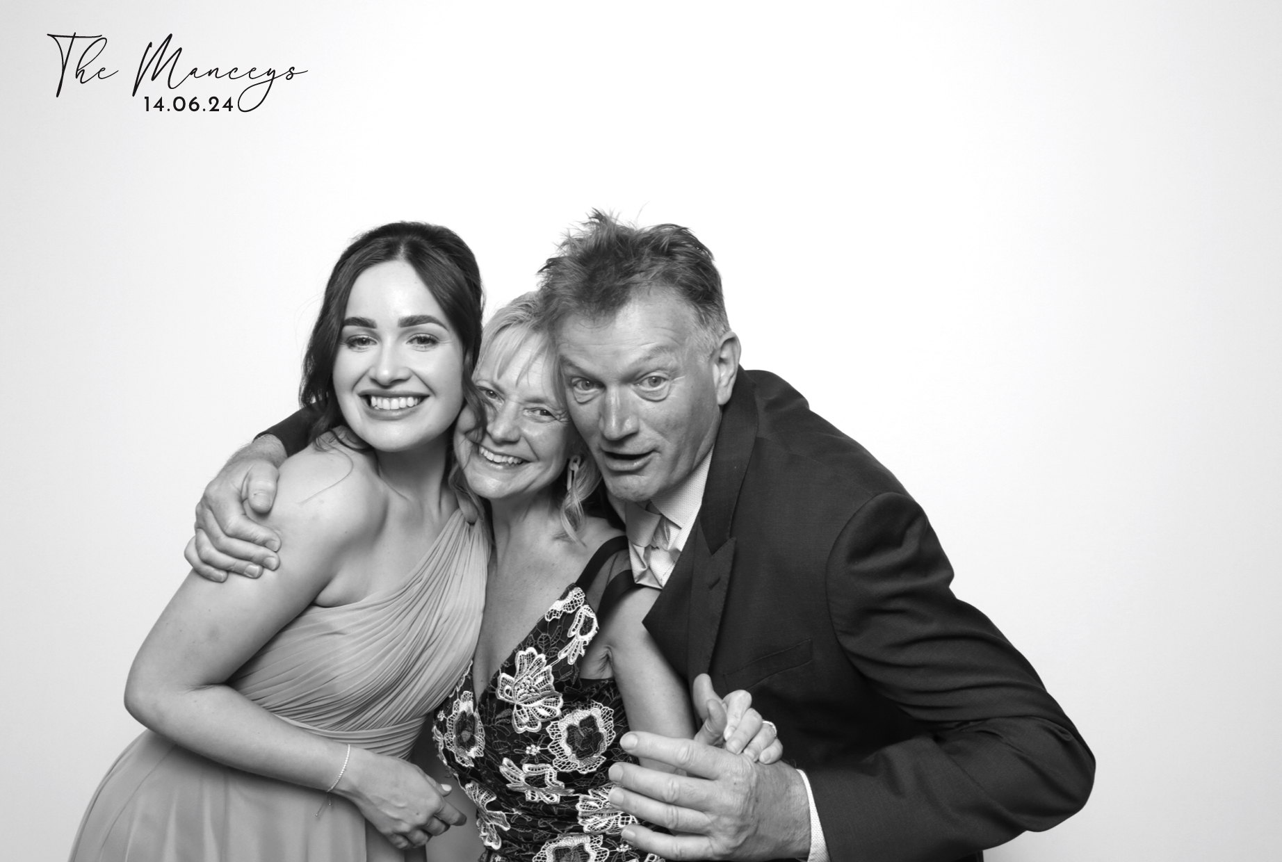 Adam & Alana | View more photos from the event at images.mobile-photo-booth.com/u/MobilePhotoBoothUK/Adam-Alana