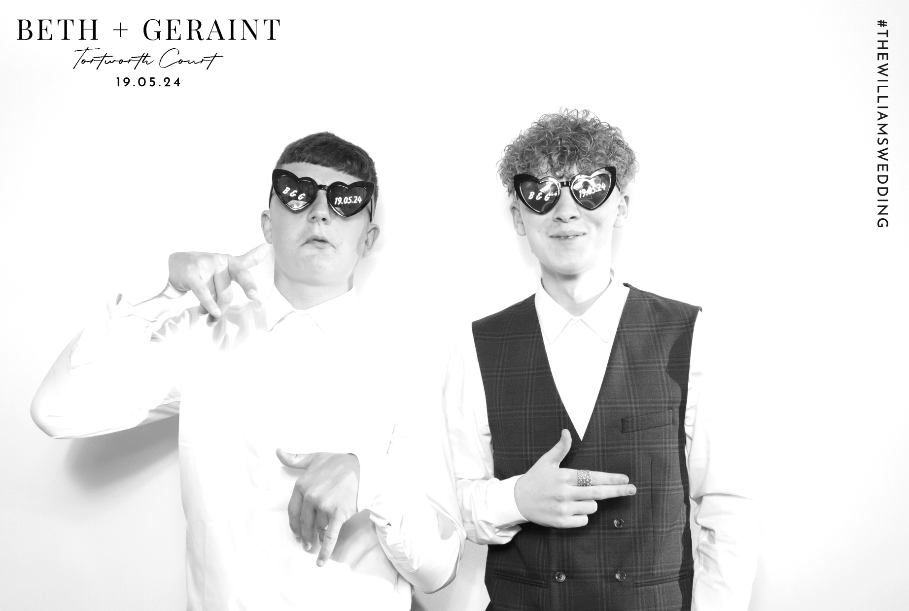 Beth & Geraint | View more photos from the event at images.mobile-photo-booth.com/u/MobilePhotoBoothUK/Beth-Geraint