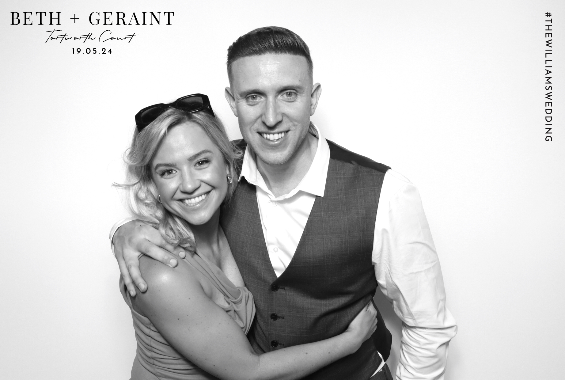 Beth & Geraint | View more photos from the event at images.mobile-photo-booth.com/u/MobilePhotoBoothUK/Beth-Geraint