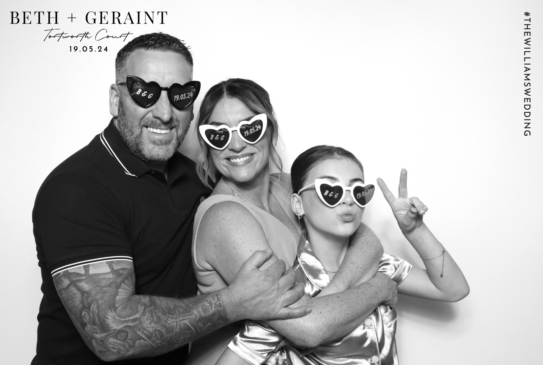 Beth & Geraint | View more photos from the event at images.mobile-photo-booth.com/u/MobilePhotoBoothUK/Beth-Geraint