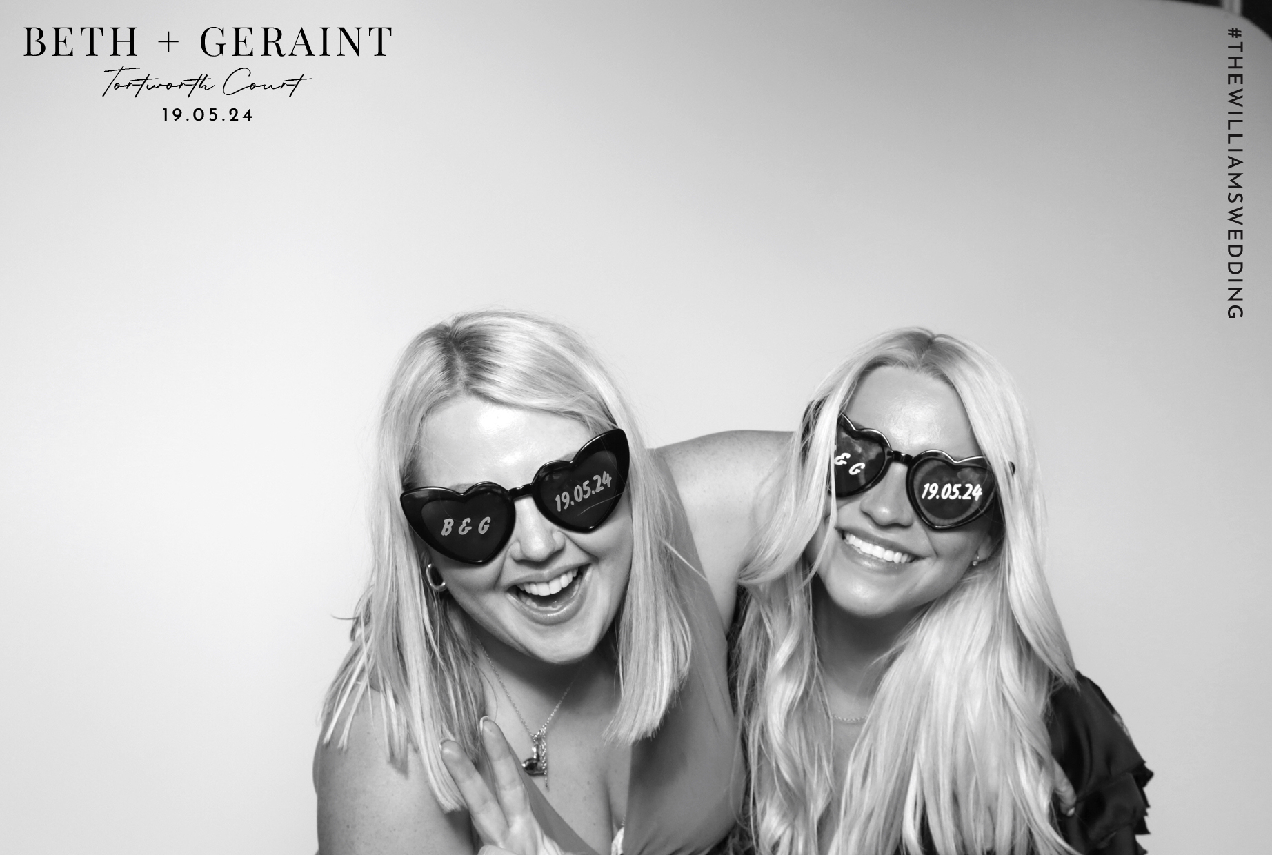 Beth & Geraint | View more photos from the event at images.mobile-photo-booth.com/u/MobilePhotoBoothUK/Beth-Geraint