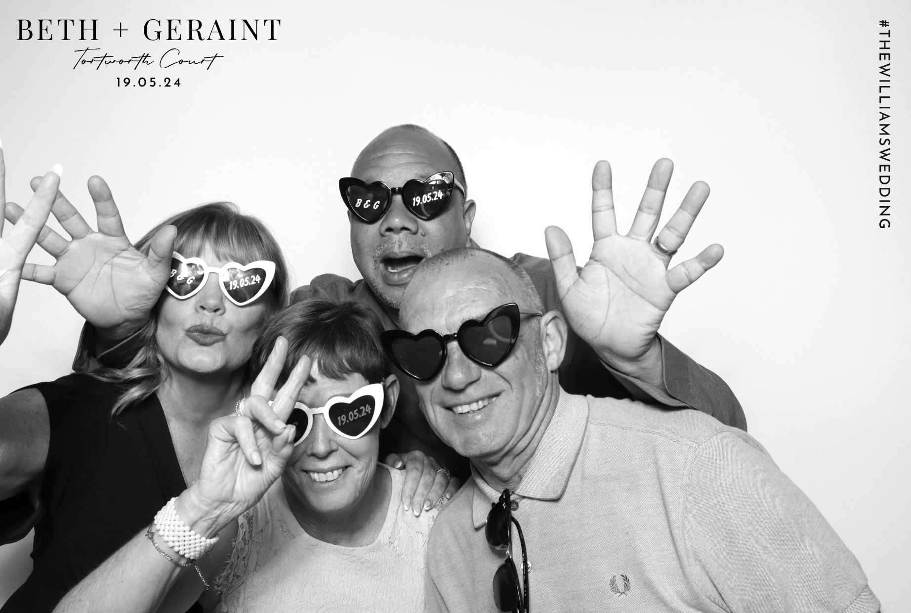 Beth & Geraint | View more photos from the event at images.mobile-photo-booth.com/u/MobilePhotoBoothUK/Beth-Geraint
