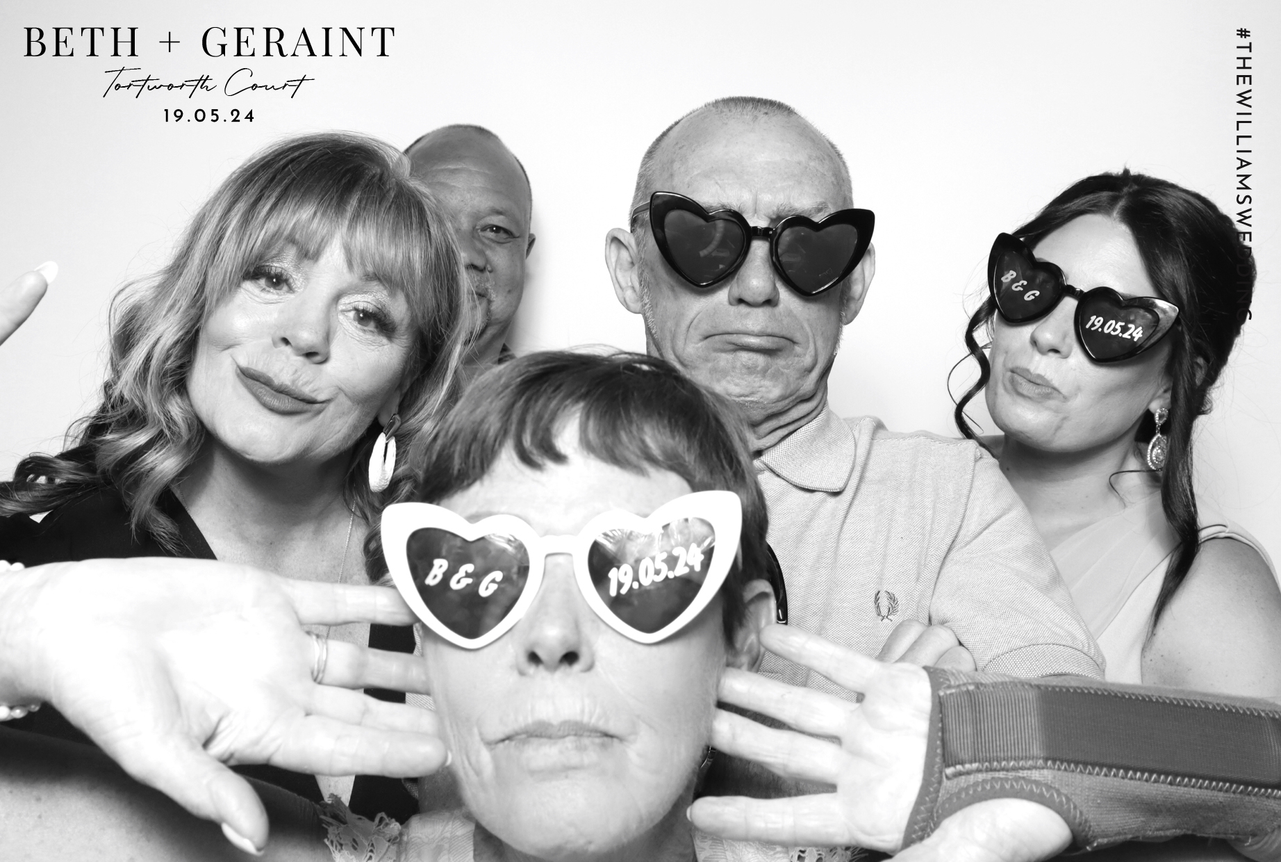 Beth & Geraint | View more photos from the event at images.mobile-photo-booth.com/u/MobilePhotoBoothUK/Beth-Geraint
