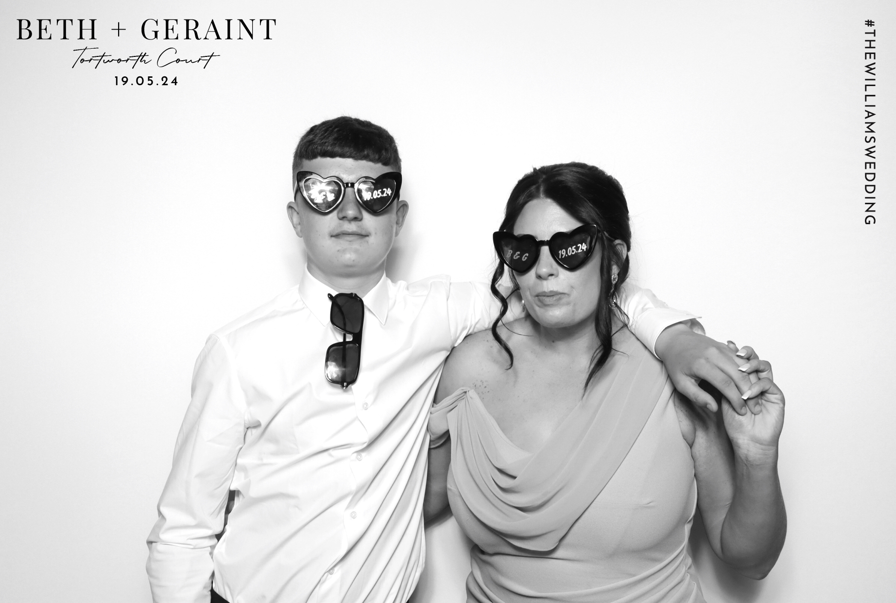 Beth & Geraint | View more photos from the event at images.mobile-photo-booth.com/u/MobilePhotoBoothUK/Beth-Geraint