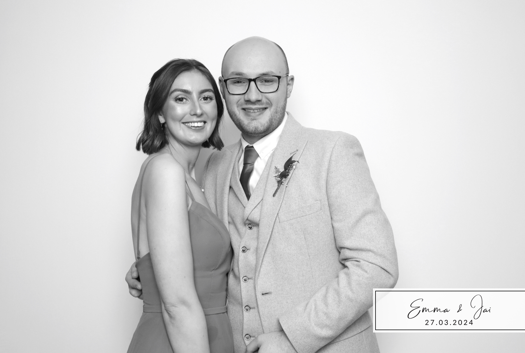 Emma & Jai | View more photos from the event at images.mobile-photo-booth.com/u/MobilePhotoBoothUK/Emma-Jai