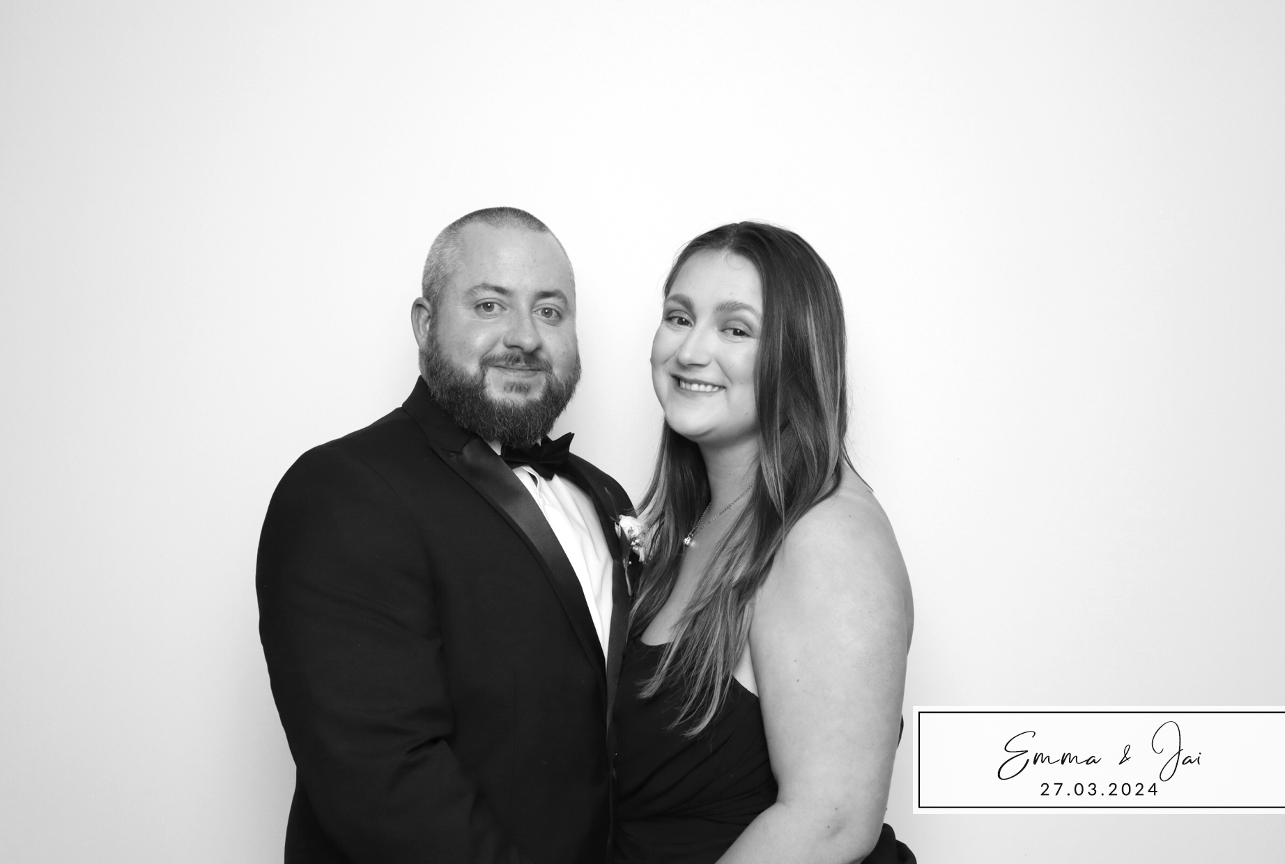 Emma & Jai | View more photos from the event at images.mobile-photo-booth.com/u/MobilePhotoBoothUK/Emma-Jai