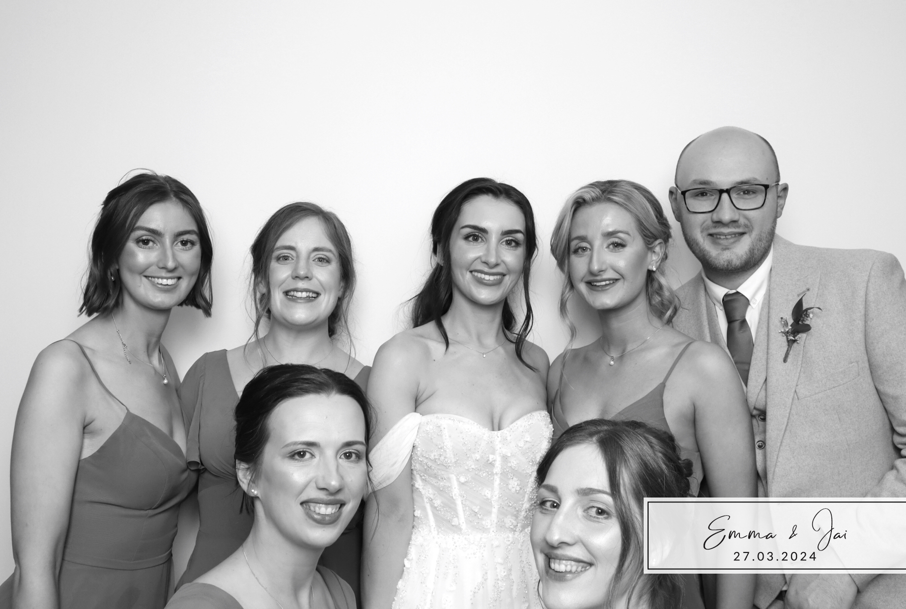 Emma & Jai | View more photos from the event at images.mobile-photo-booth.com/u/MobilePhotoBoothUK/Emma-Jai
