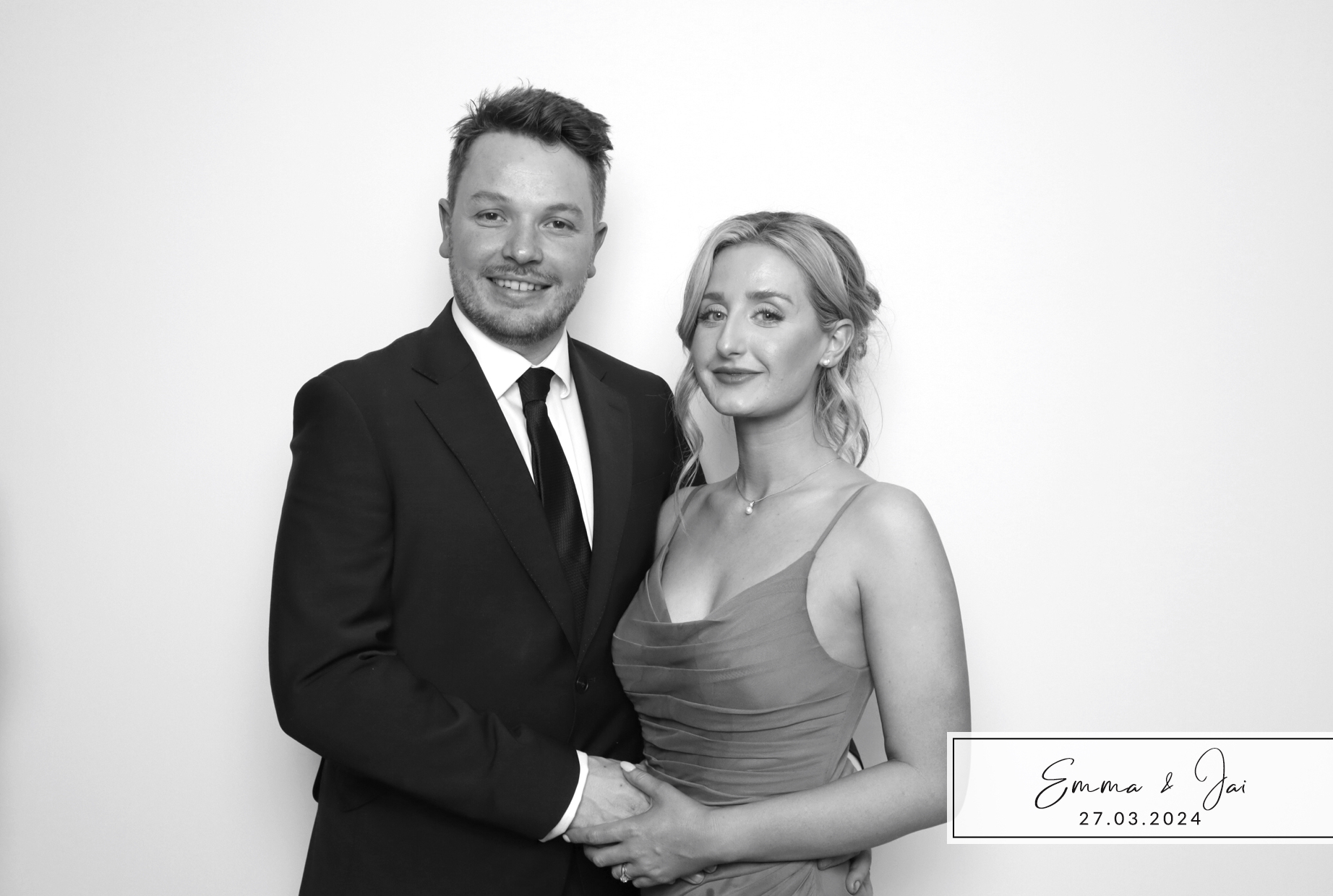 Emma & Jai | View more photos from the event at images.mobile-photo-booth.com/u/MobilePhotoBoothUK/Emma-Jai