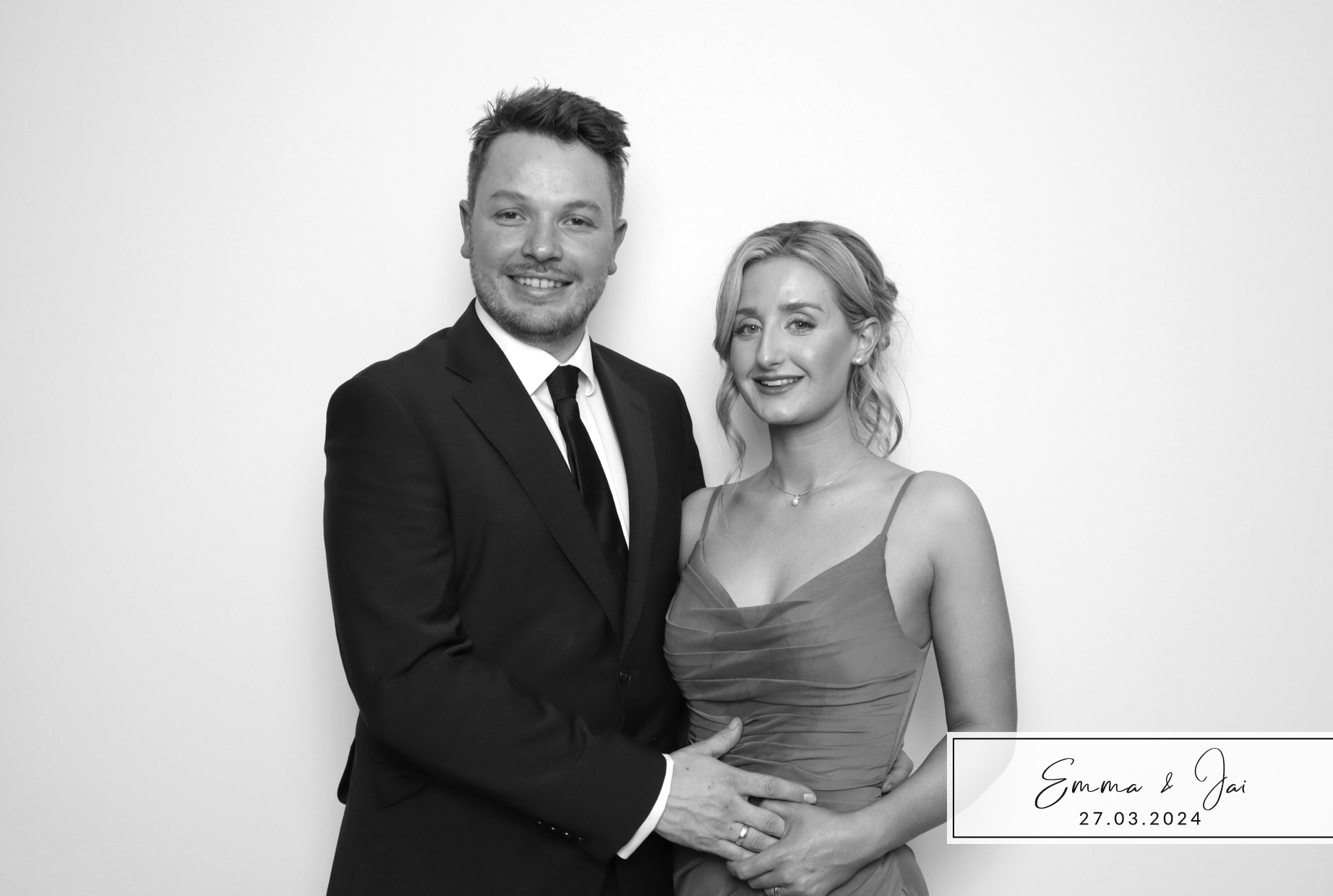 Emma & Jai | View more photos from the event at images.mobile-photo-booth.com/u/MobilePhotoBoothUK/Emma-Jai