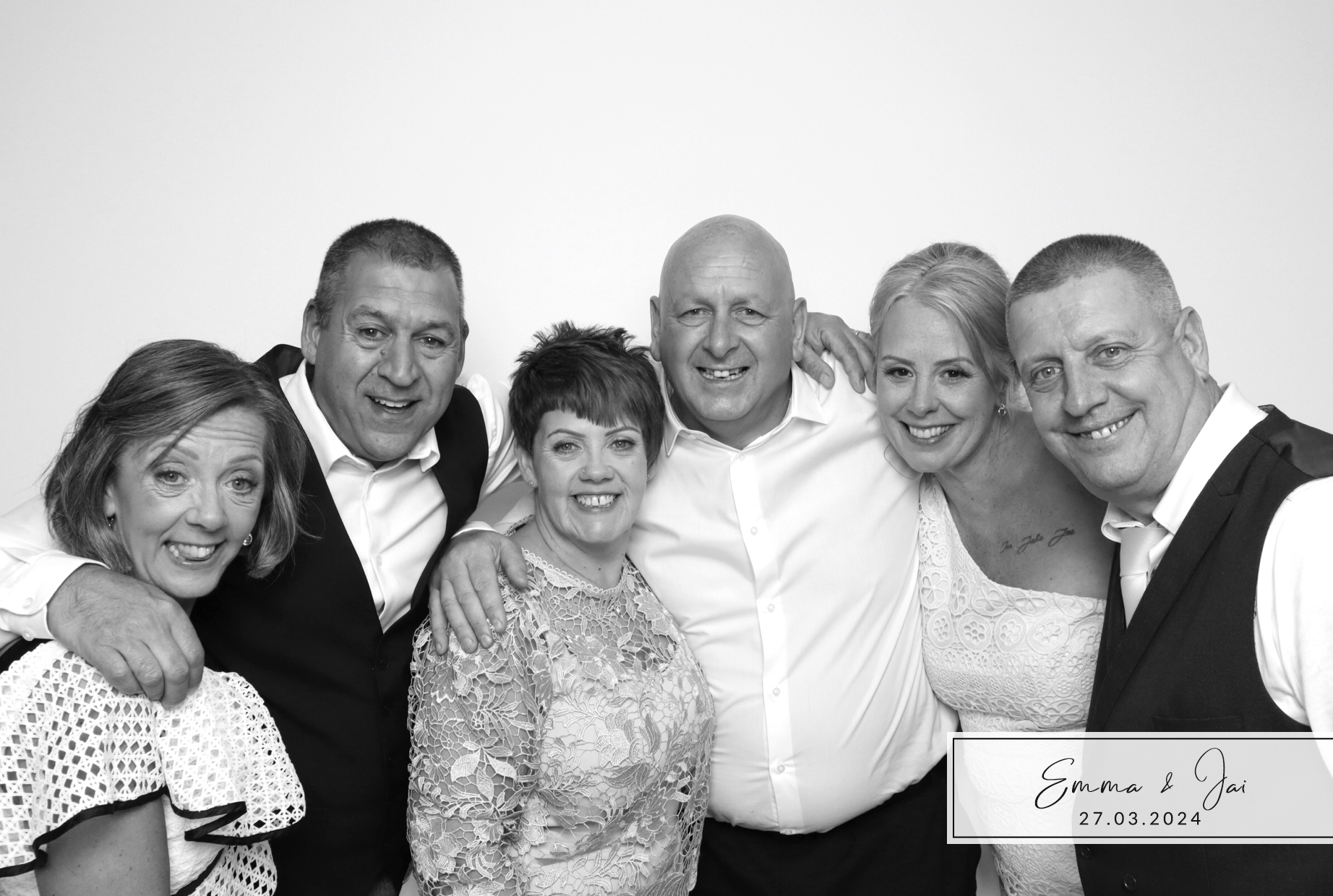 Emma & Jai | View more photos from the event at images.mobile-photo-booth.com/u/MobilePhotoBoothUK/Emma-Jai