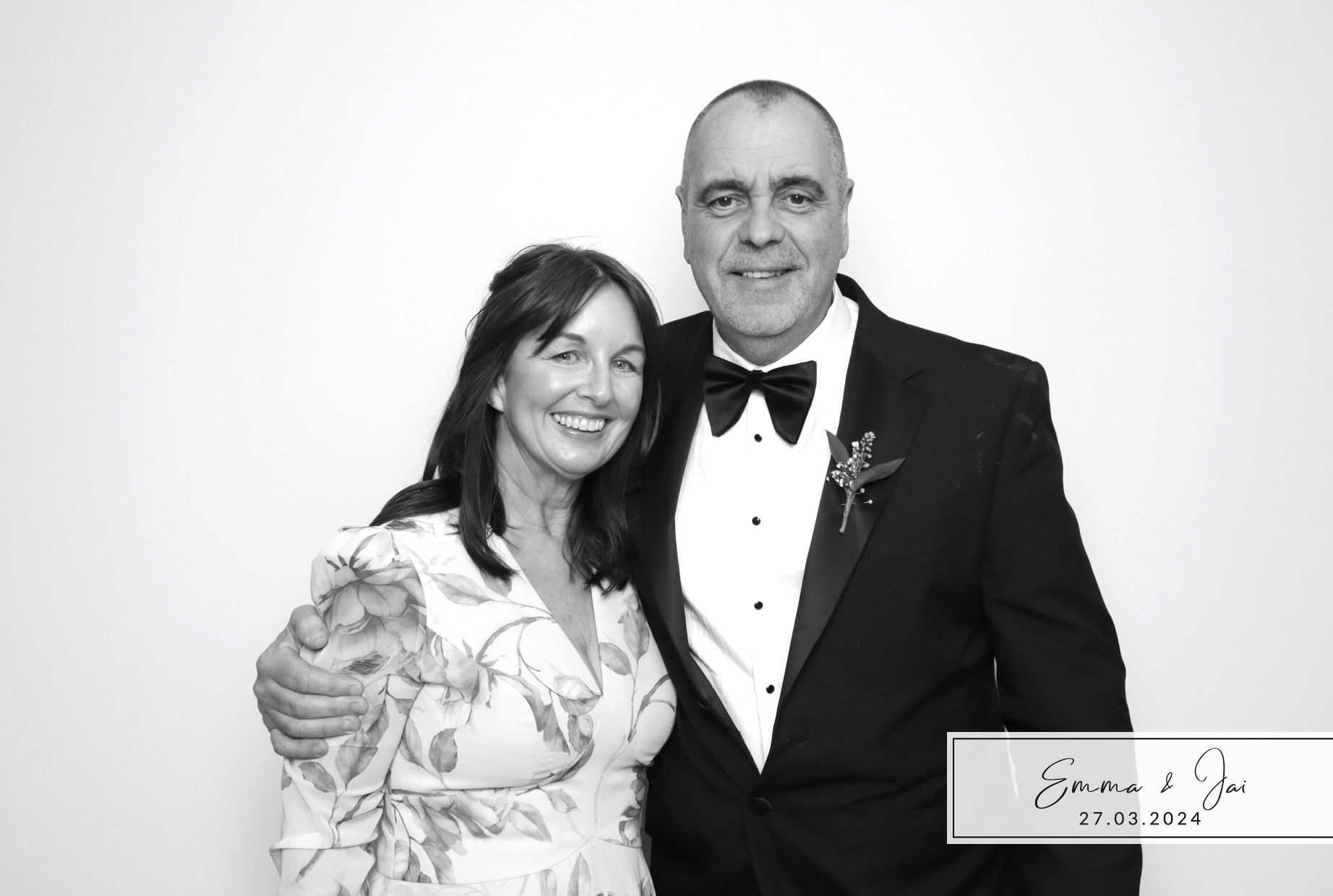 Emma & Jai | View more photos from the event at images.mobile-photo-booth.com/u/MobilePhotoBoothUK/Emma-Jai