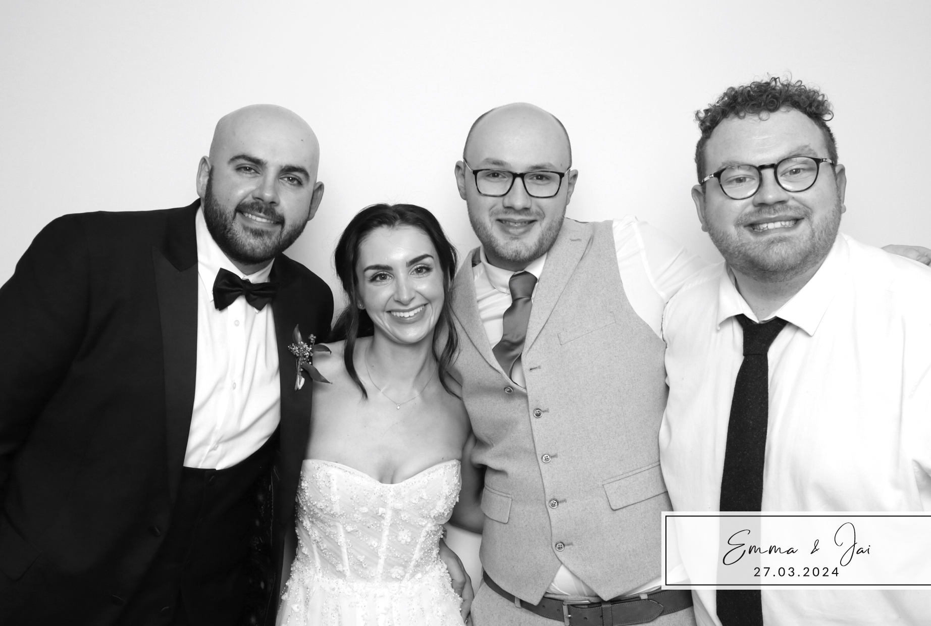 Emma & Jai | View more photos from the event at images.mobile-photo-booth.com/u/MobilePhotoBoothUK/Emma-Jai
