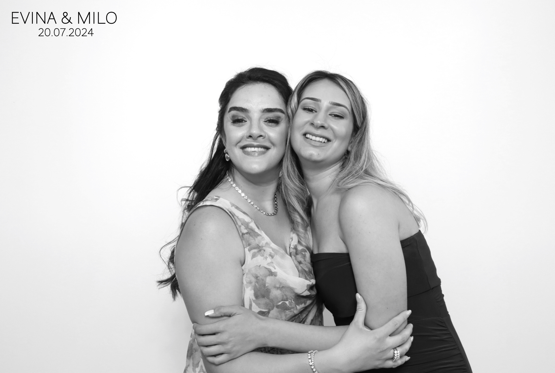 Evina & MIlo | View more photos from the event at images.mobile-photo-booth.com/u/MobilePhotoBoothUK/Evina-MIlo