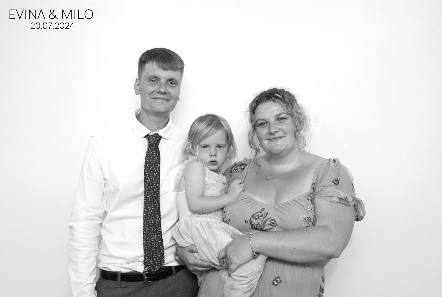 Evina & MIlo | View more photos from the event at images.mobile-photo-booth.com/u/MobilePhotoBoothUK/Evina-MIlo