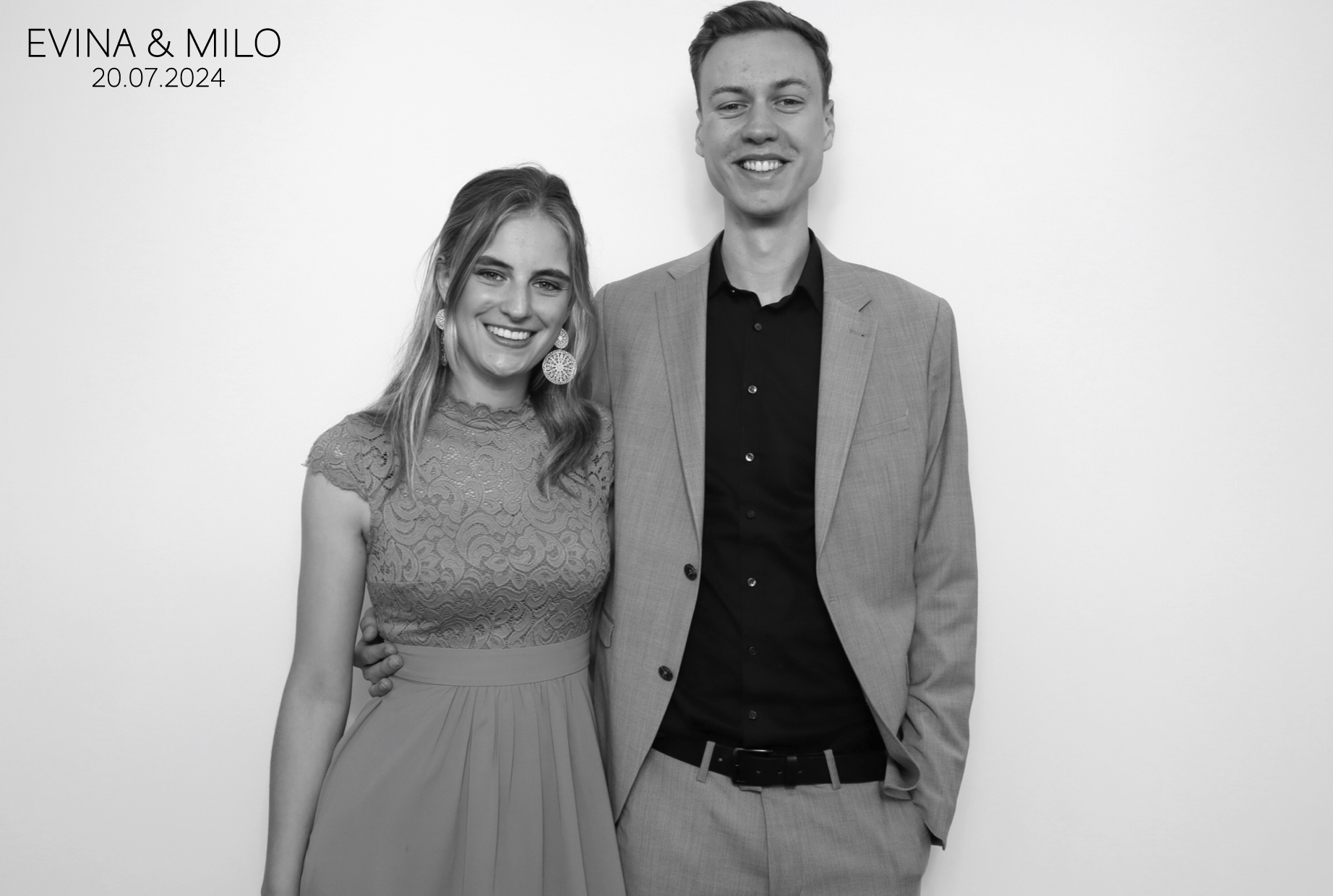 Evina & MIlo | View more photos from the event at images.mobile-photo-booth.com/u/MobilePhotoBoothUK/Evina-MIlo