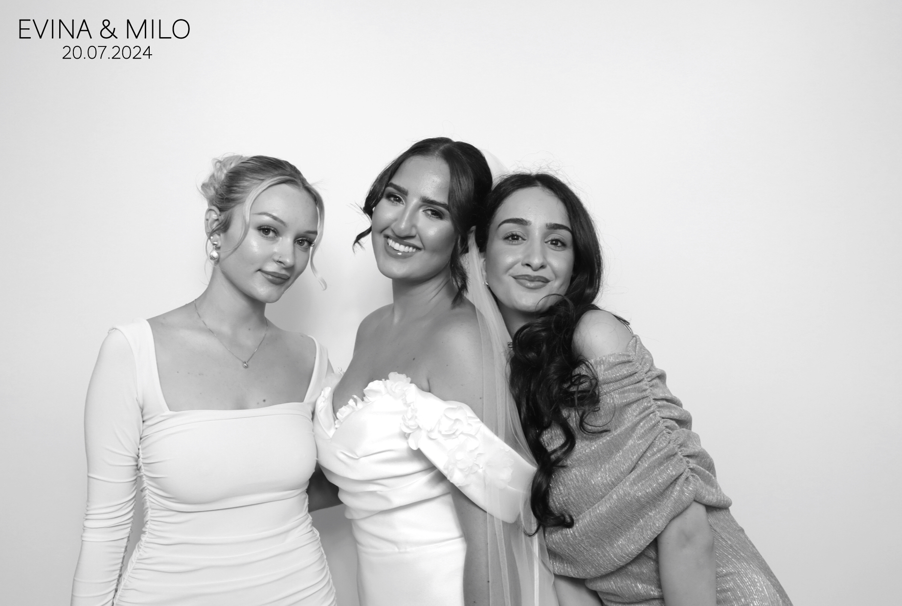 Evina & MIlo | View more photos from the event at images.mobile-photo-booth.com/u/MobilePhotoBoothUK/Evina-MIlo