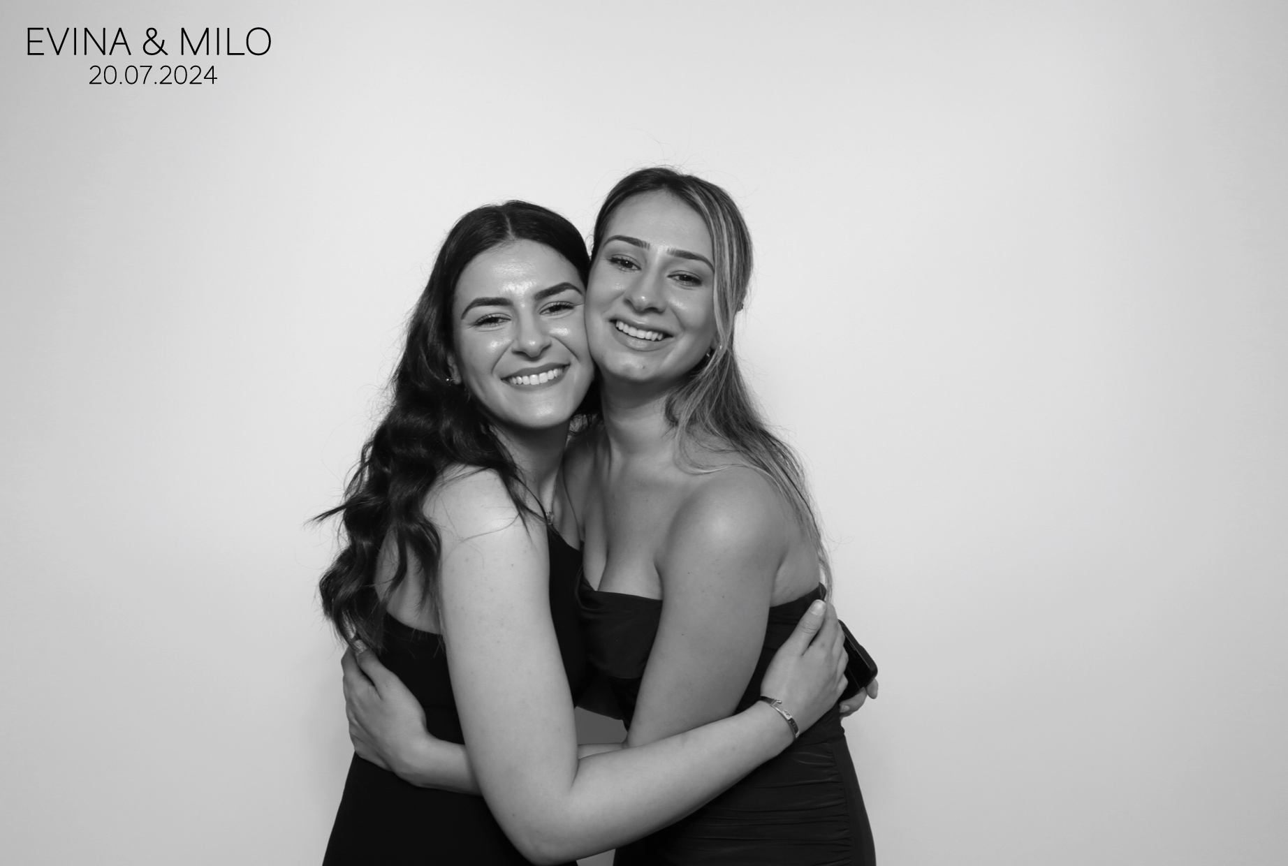 Evina & MIlo | View more photos from the event at images.mobile-photo-booth.com/u/MobilePhotoBoothUK/Evina-MIlo