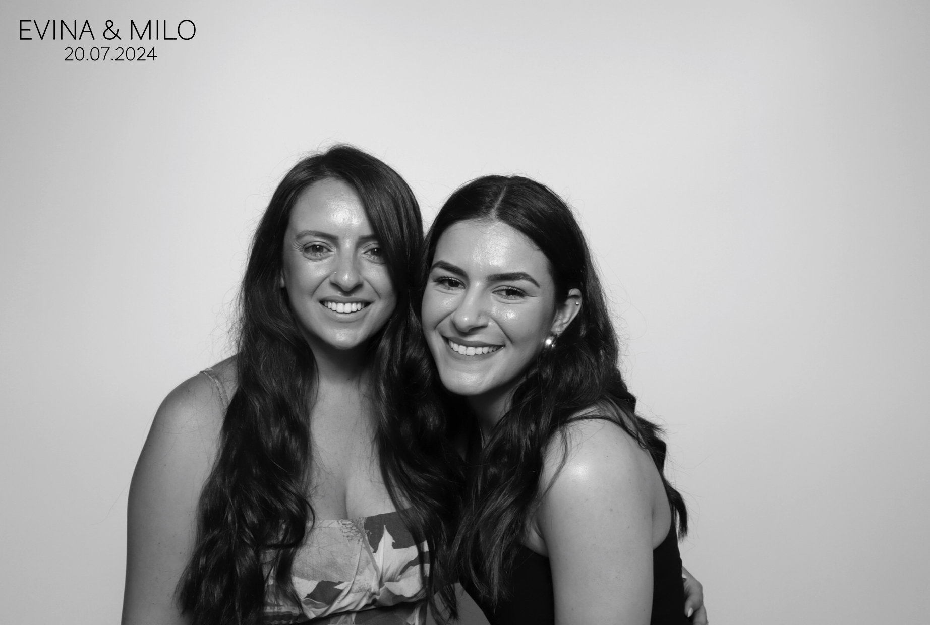 Evina & MIlo | View more photos from the event at images.mobile-photo-booth.com/u/MobilePhotoBoothUK/Evina-MIlo