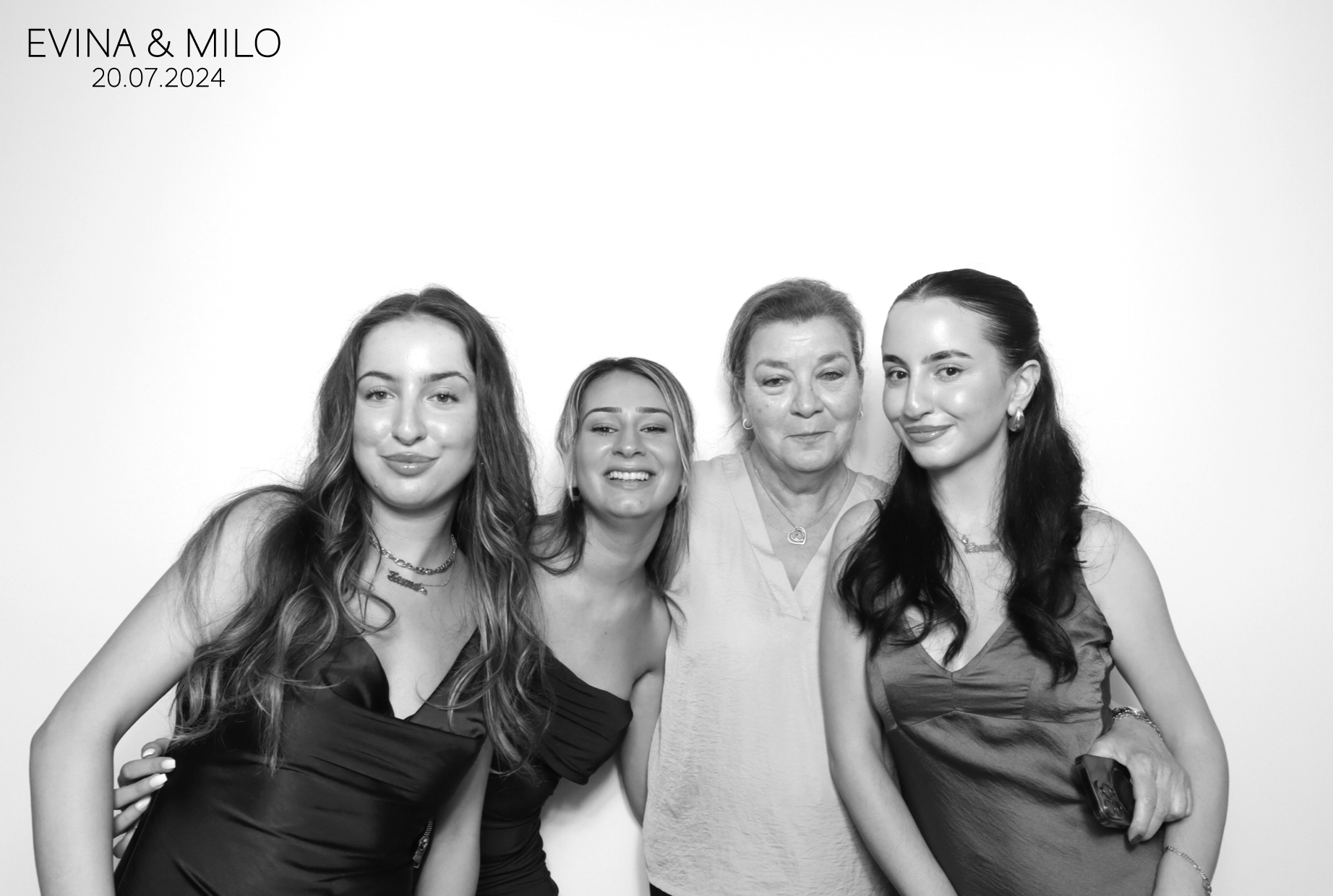 Evina & MIlo | View more photos from the event at images.mobile-photo-booth.com/u/MobilePhotoBoothUK/Evina-MIlo