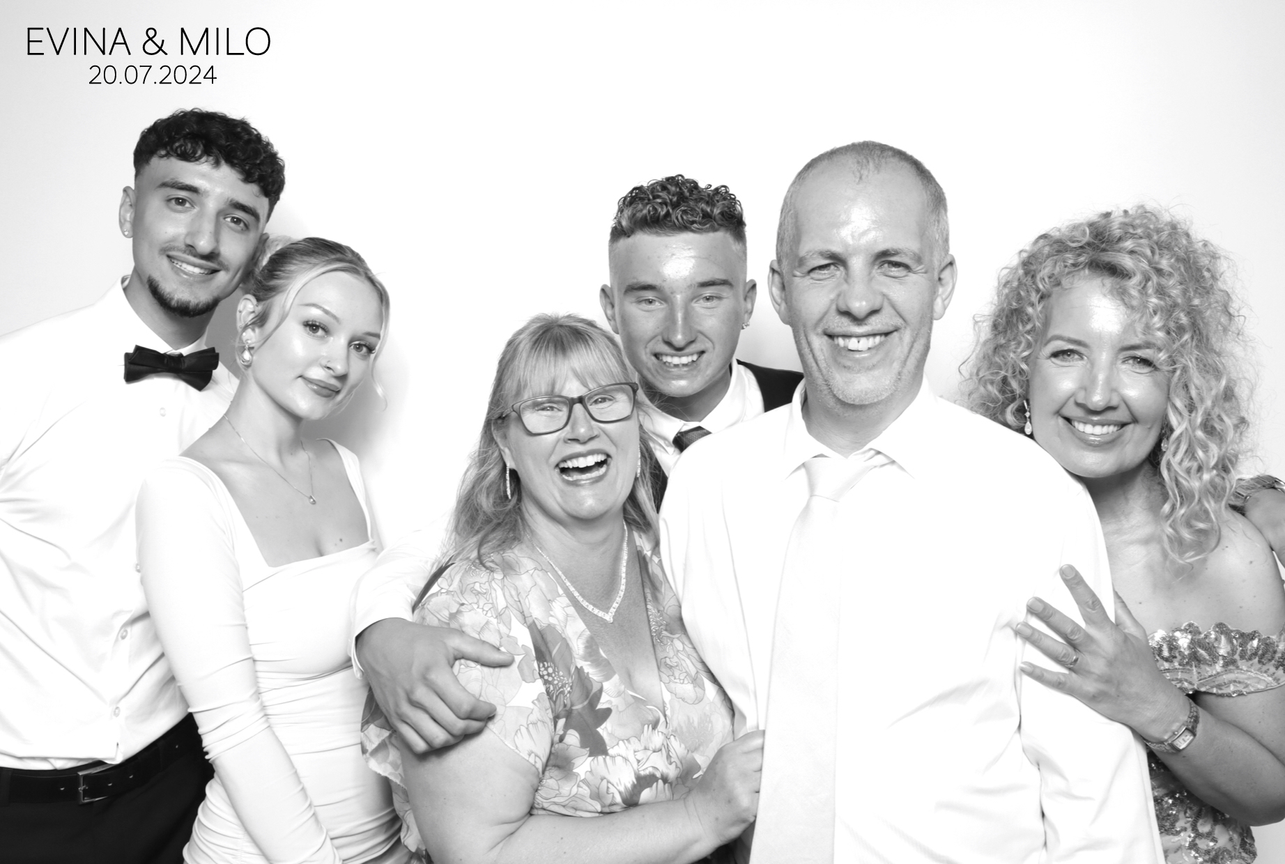 Evina & MIlo | View more photos from the event at images.mobile-photo-booth.com/u/MobilePhotoBoothUK/Evina-MIlo