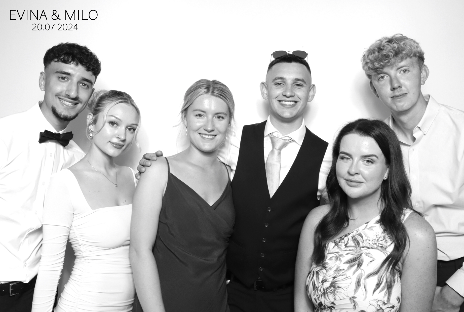 Evina & MIlo | View more photos from the event at images.mobile-photo-booth.com/u/MobilePhotoBoothUK/Evina-MIlo