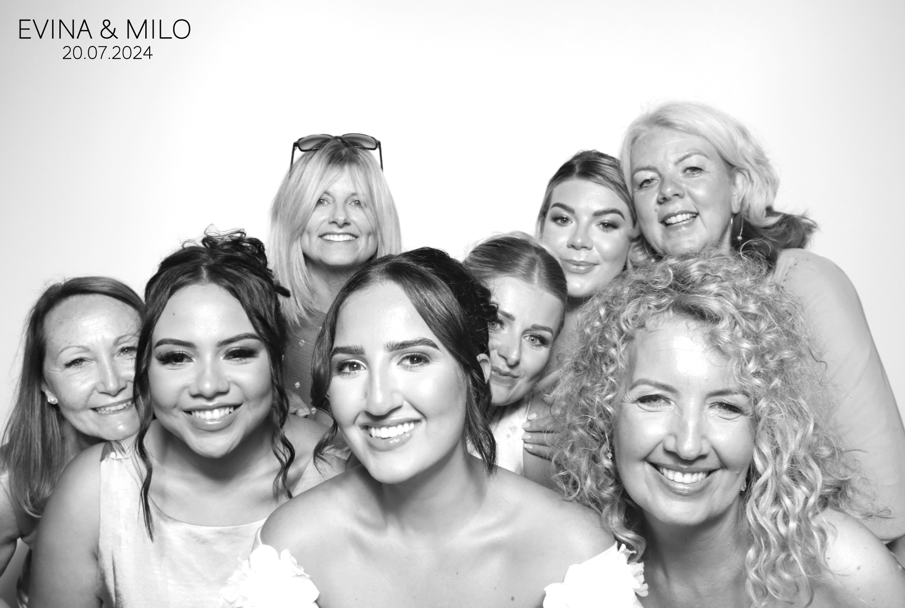 Evina & MIlo | View more photos from the event at images.mobile-photo-booth.com/u/MobilePhotoBoothUK/Evina-MIlo