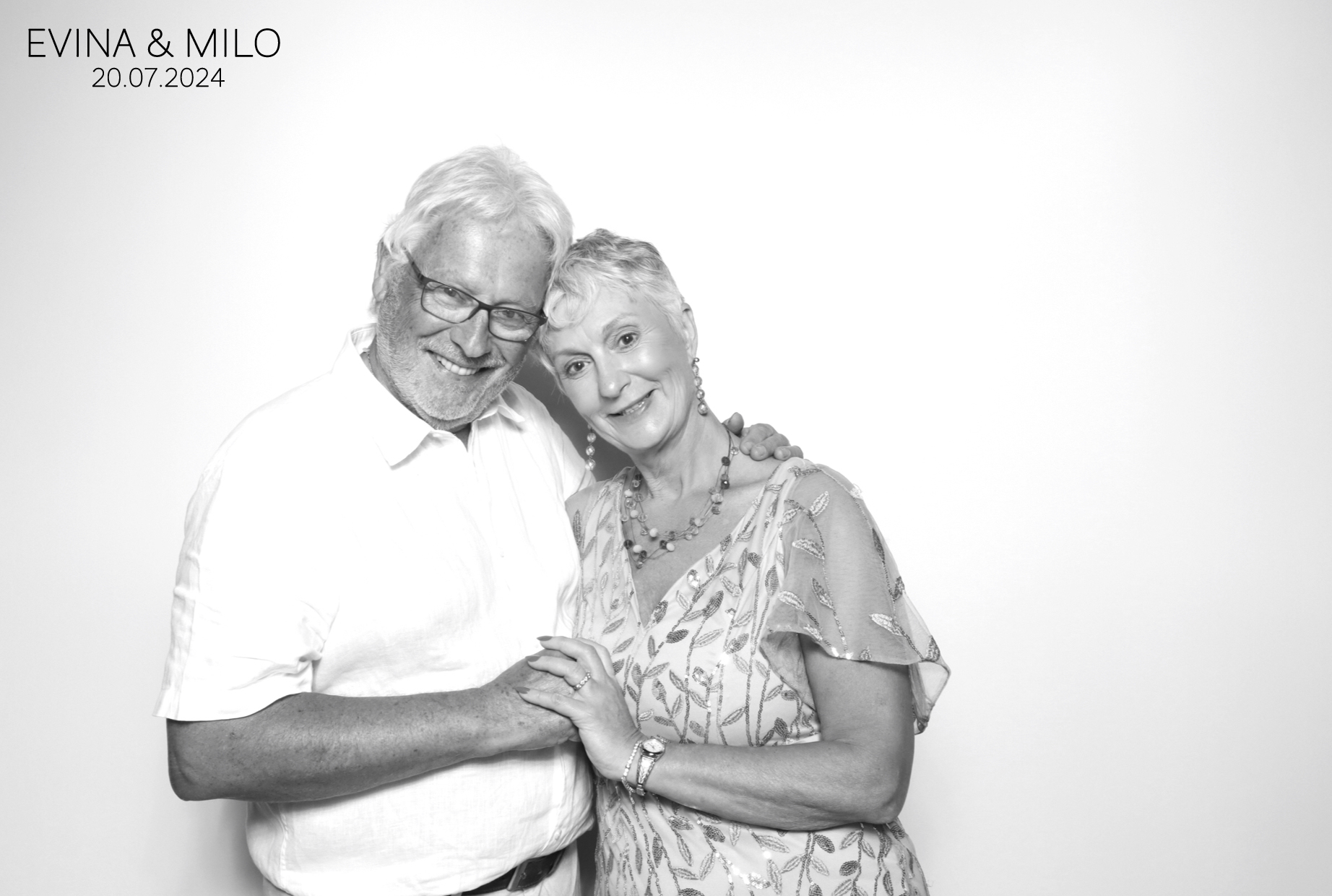 Evina & MIlo | View more photos from the event at images.mobile-photo-booth.com/u/MobilePhotoBoothUK/Evina-MIlo
