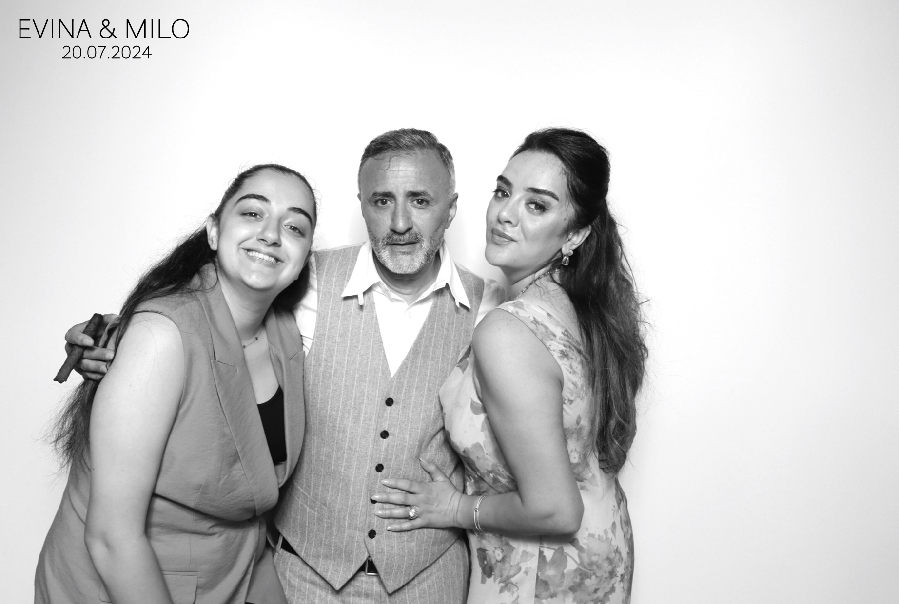 Evina & MIlo | View more photos from the event at images.mobile-photo-booth.com/u/MobilePhotoBoothUK/Evina-MIlo
