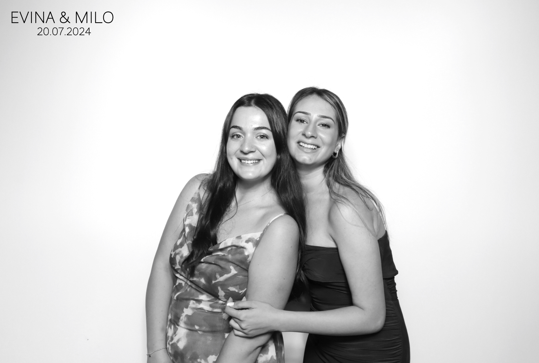 Evina & MIlo | View more photos from the event at images.mobile-photo-booth.com/u/MobilePhotoBoothUK/Evina-MIlo