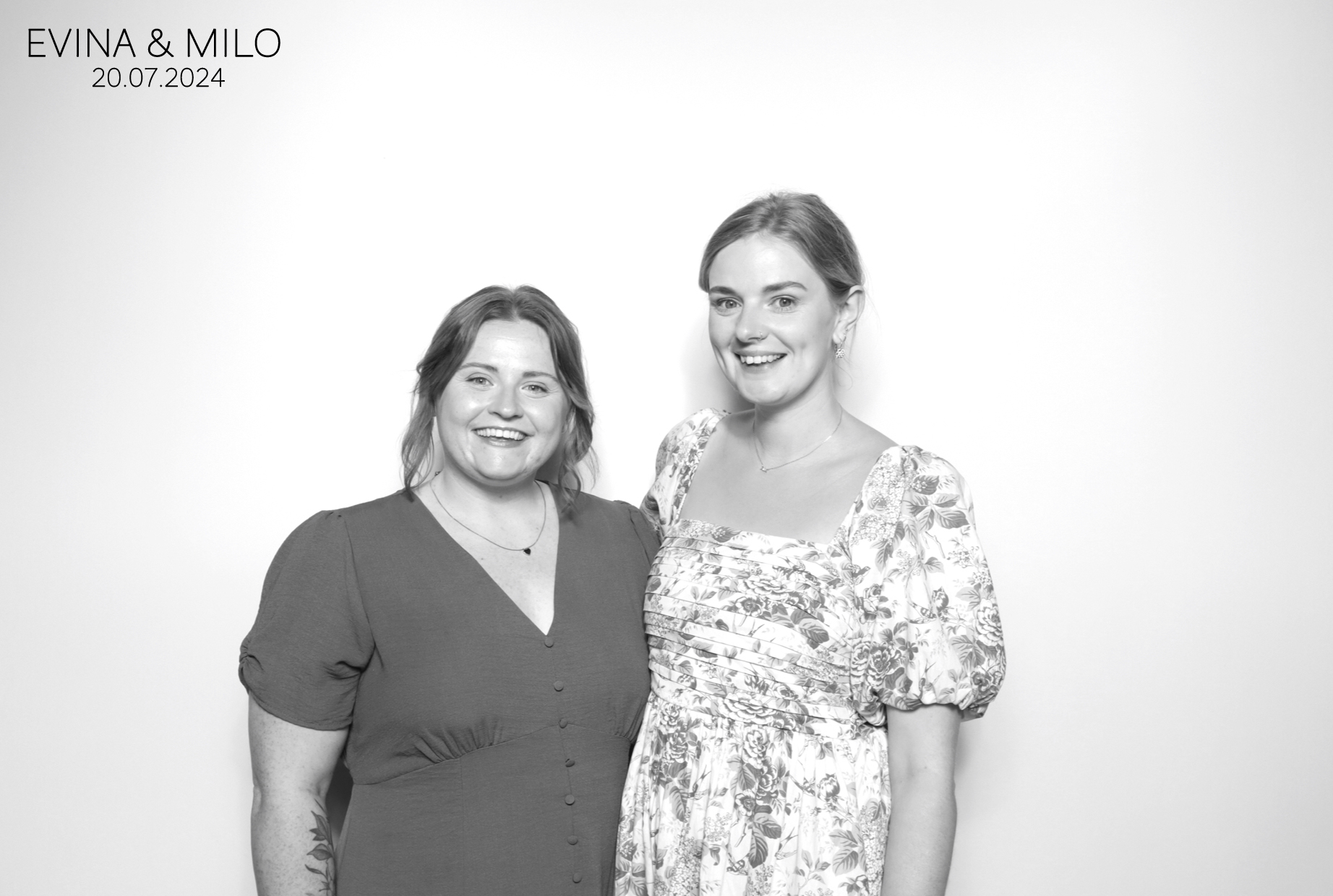 Evina & MIlo | View more photos from the event at images.mobile-photo-booth.com/u/MobilePhotoBoothUK/Evina-MIlo