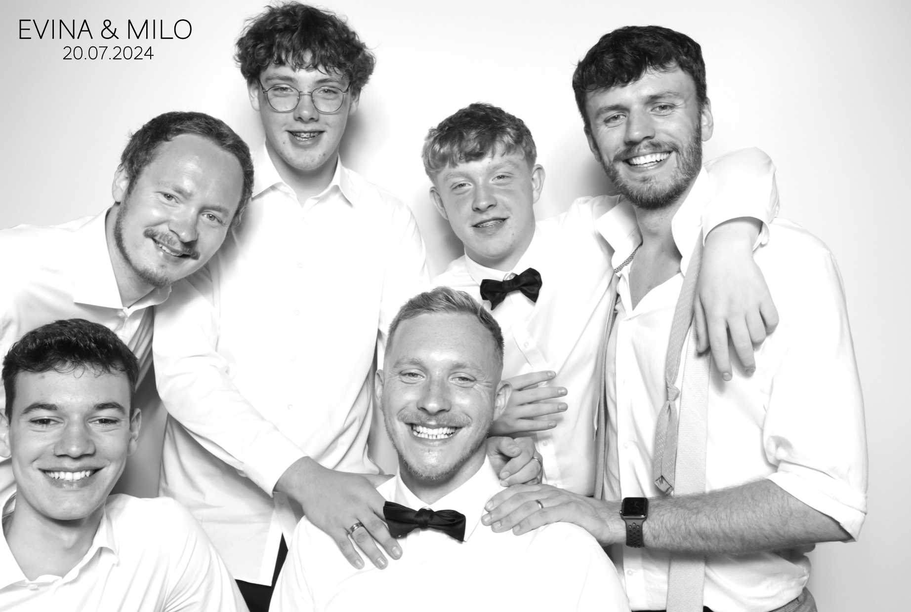 Evina & MIlo | View more photos from the event at images.mobile-photo-booth.com/u/MobilePhotoBoothUK/Evina-MIlo
