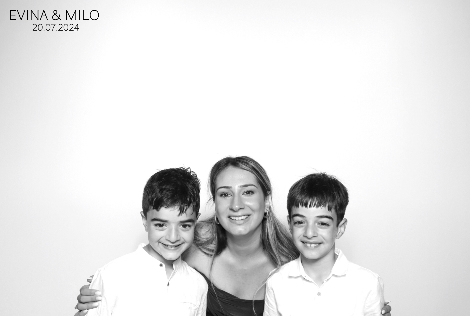 Evina & MIlo | View more photos from the event at images.mobile-photo-booth.com/u/MobilePhotoBoothUK/Evina-MIlo