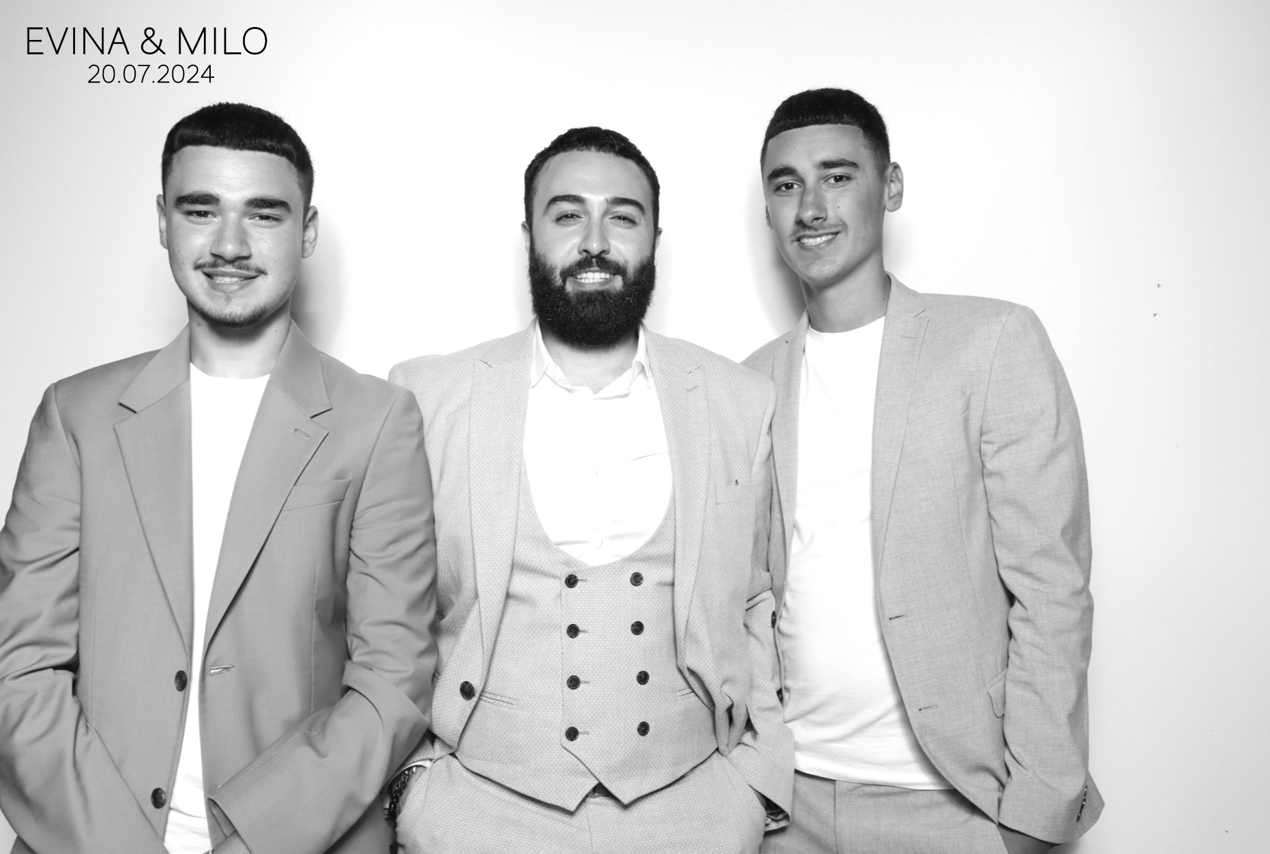 Evina & MIlo | View more photos from the event at images.mobile-photo-booth.com/u/MobilePhotoBoothUK/Evina-MIlo