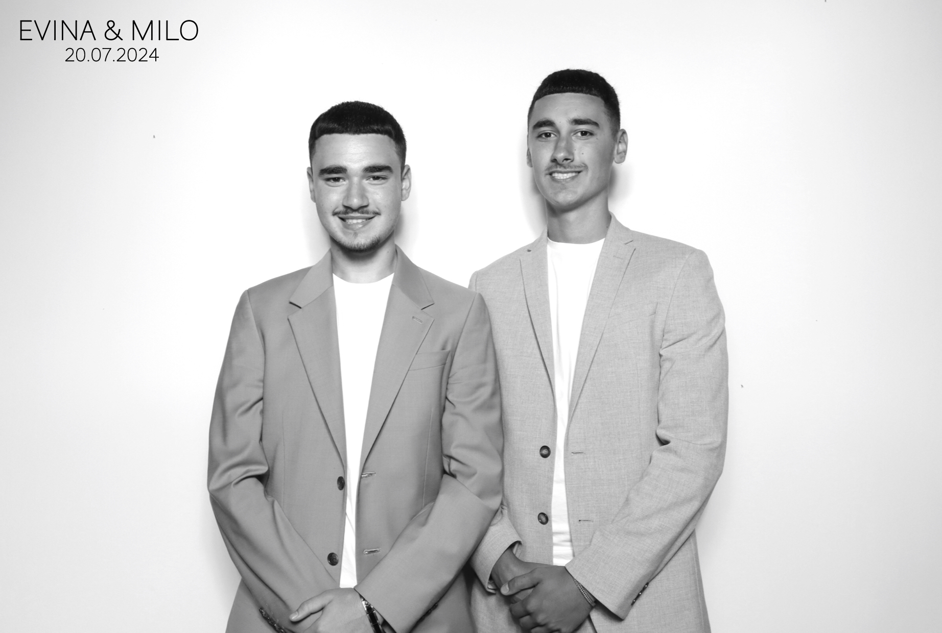 Evina & MIlo | View more photos from the event at images.mobile-photo-booth.com/u/MobilePhotoBoothUK/Evina-MIlo