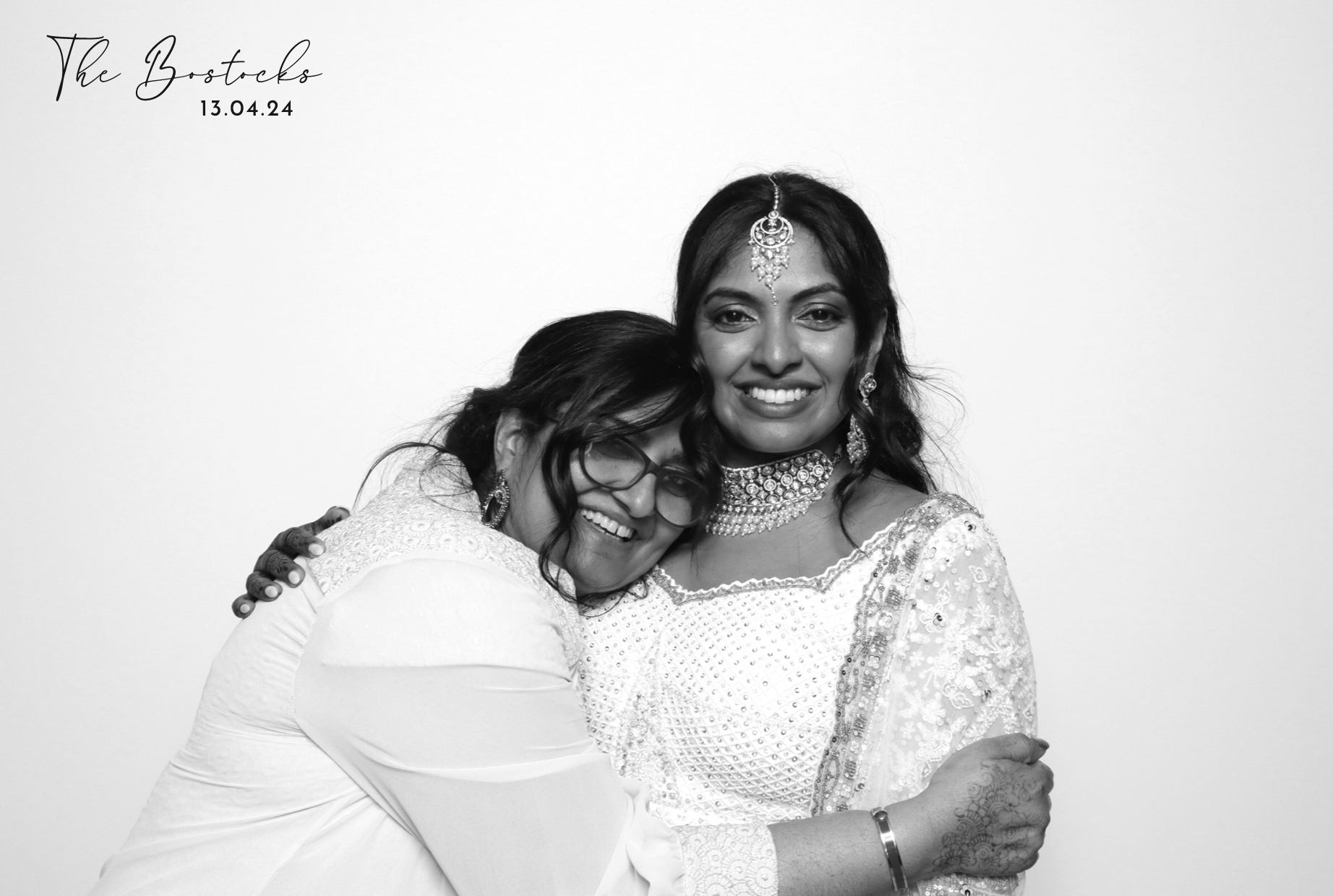 George & Shalinie | View more photos from the event at images.mobile-photo-booth.com/u/MobilePhotoBoothUK/George-Shalinie