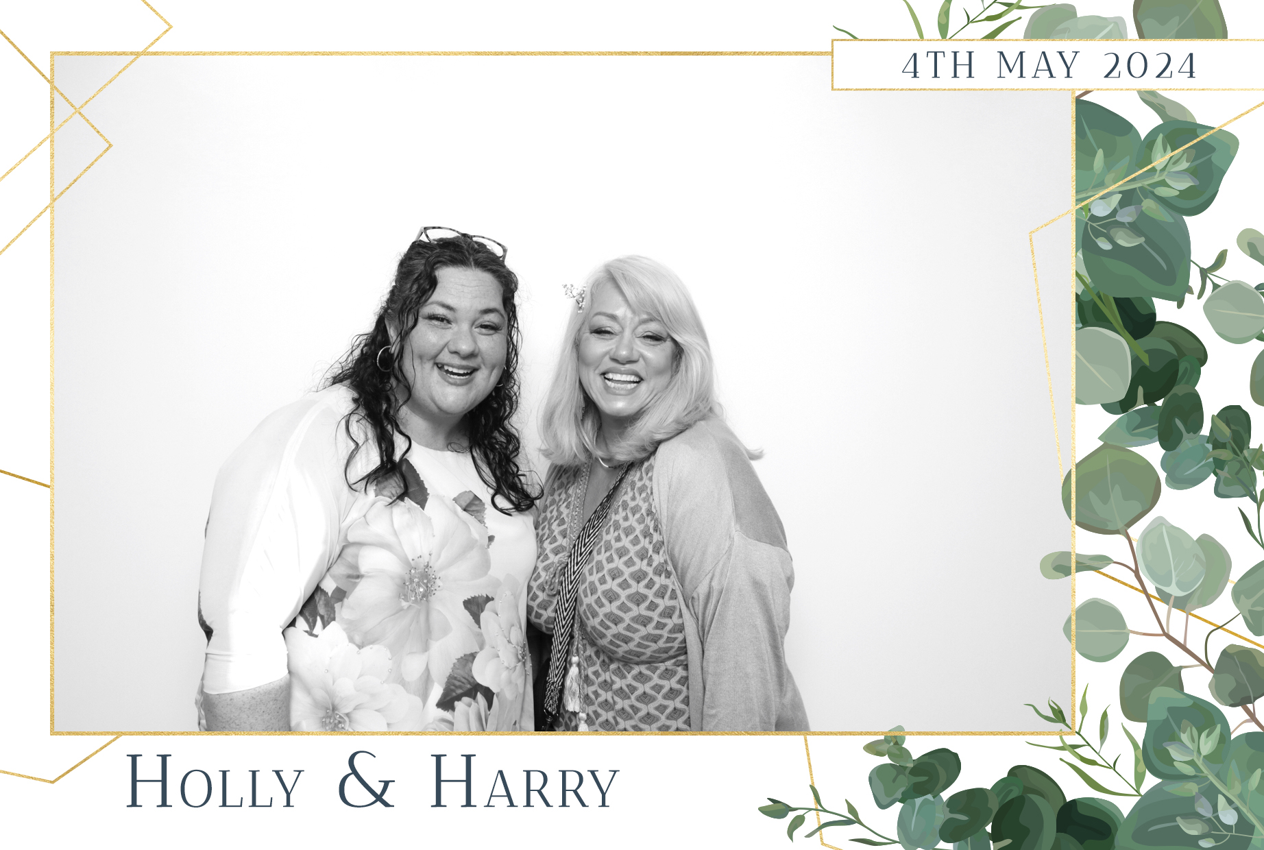 Holly & Harry | View more photos from the event at images.mobile-photo-booth.com/u/MobilePhotoBoothUK/Holly-Harry