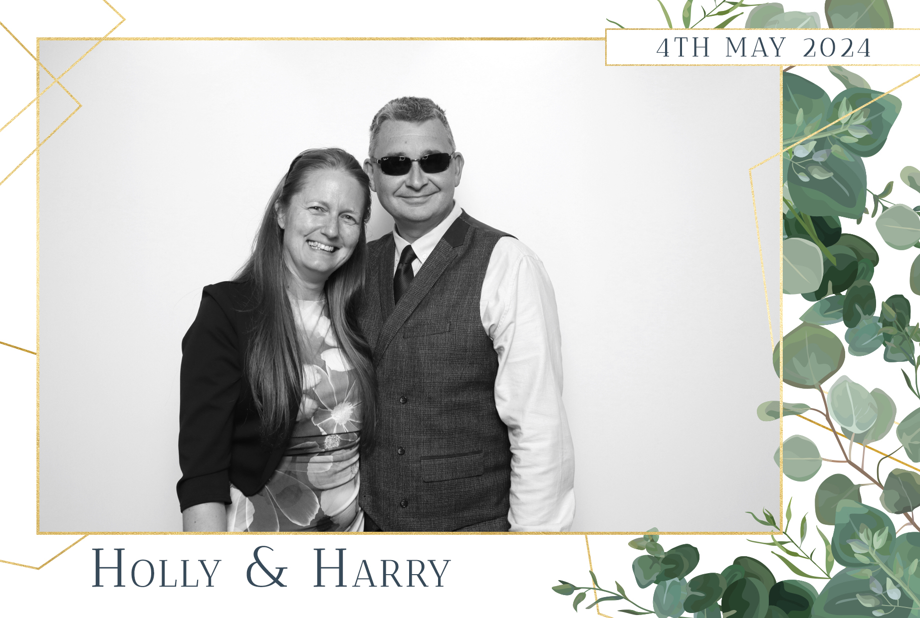 Holly & Harry | View more photos from the event at images.mobile-photo-booth.com/u/MobilePhotoBoothUK/Holly-Harry