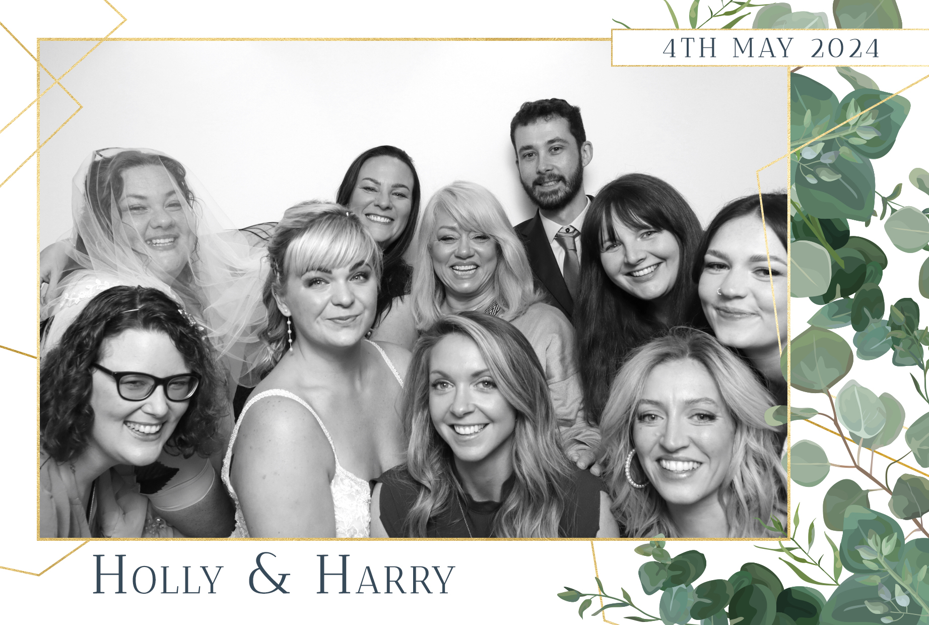 Holly & Harry | View more photos from the event at images.mobile-photo-booth.com/u/MobilePhotoBoothUK/Holly-Harry
